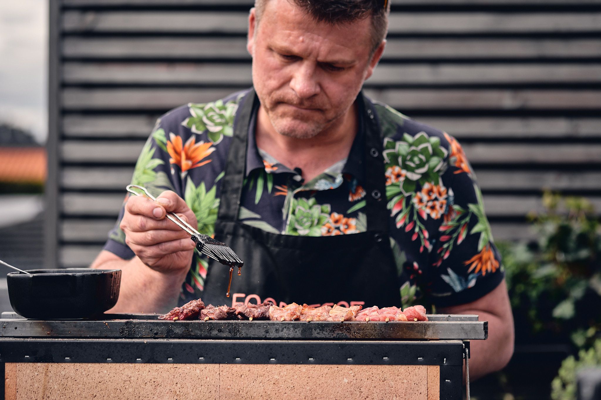 Tare pensles på mot slutten av grillingen