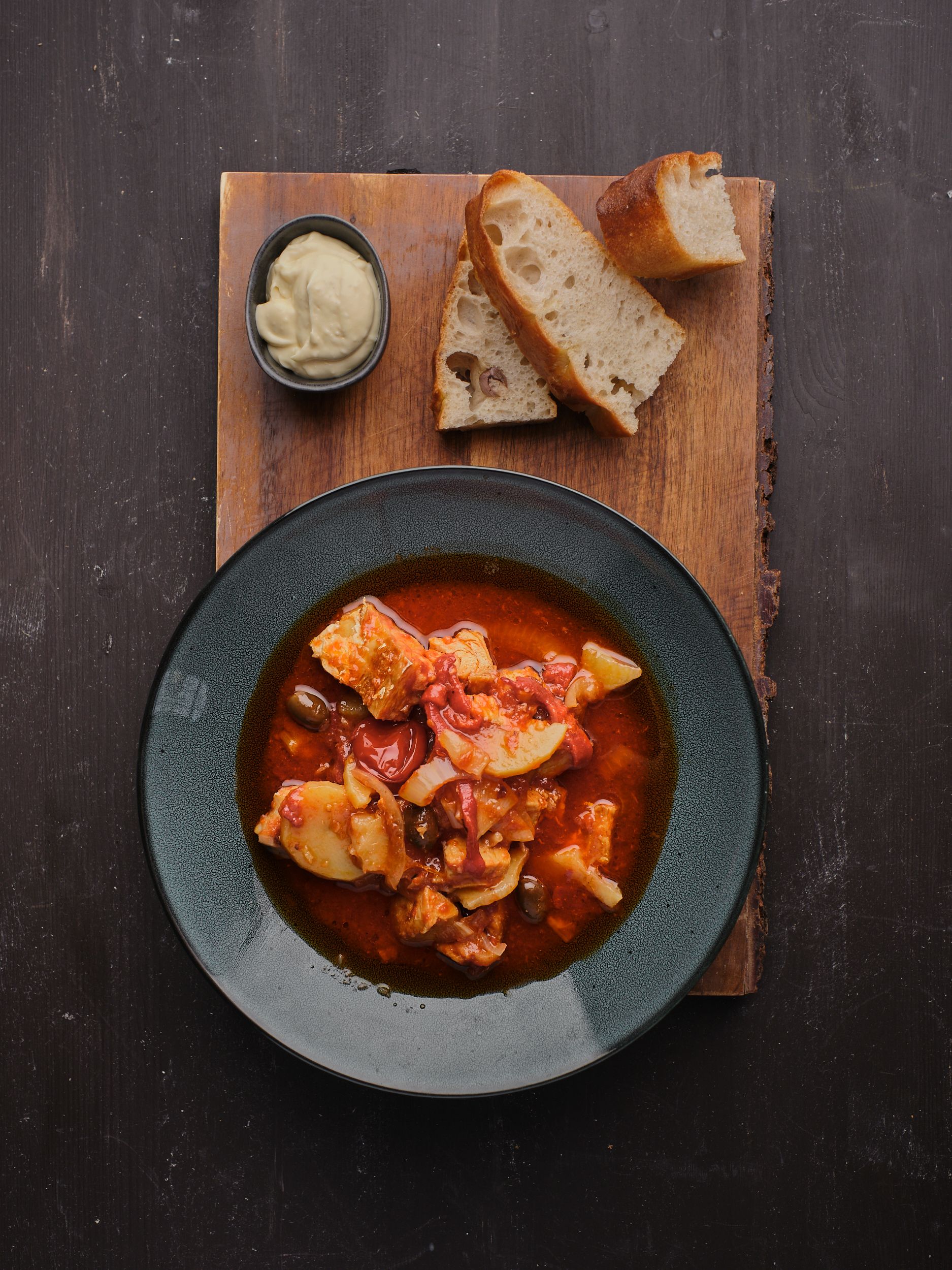 Bacalao med olivenbrød