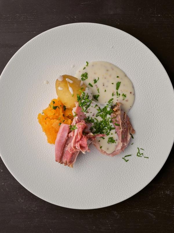 Svineknoke med rotmos