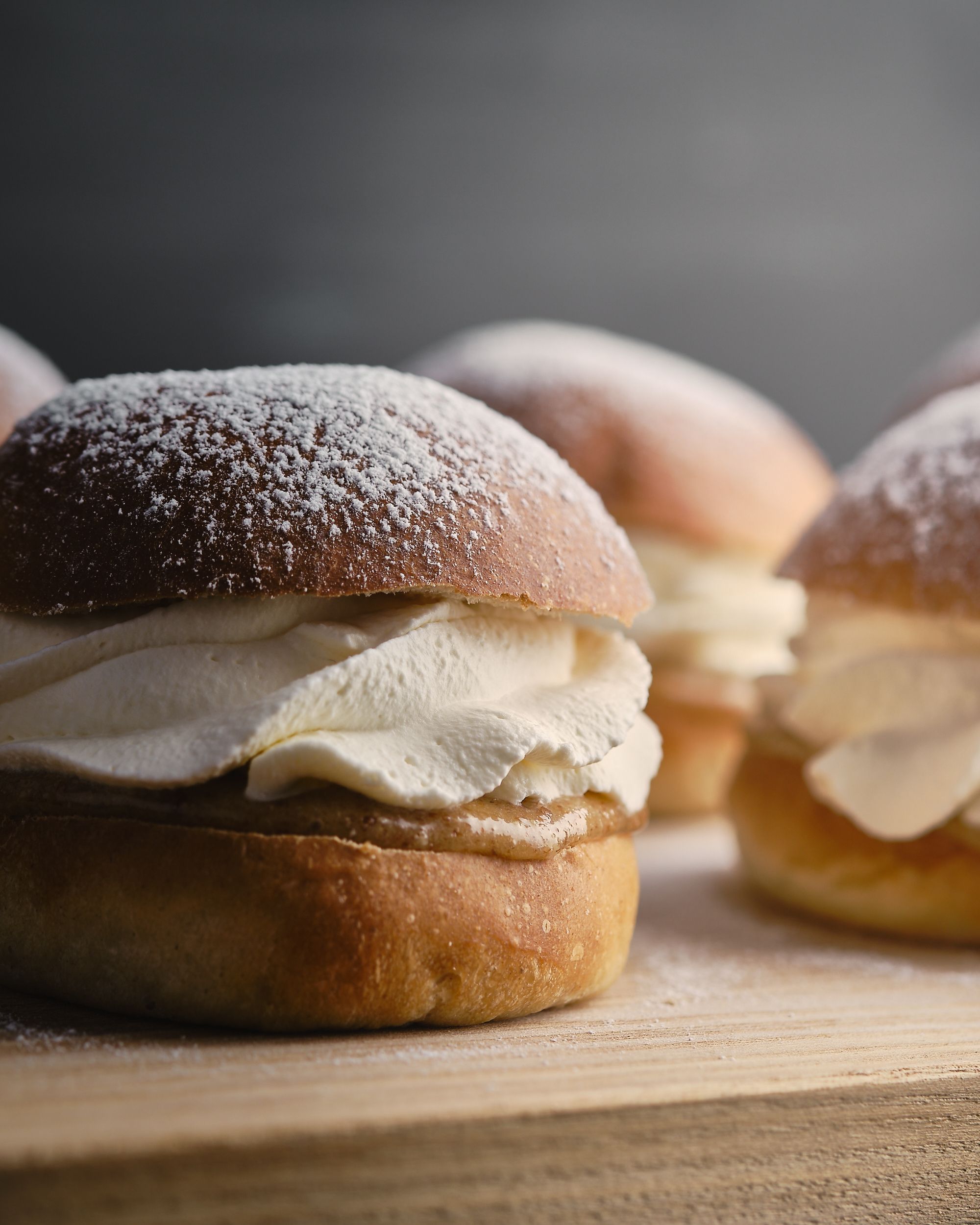 Fastelavnsbolle med mandelmasse