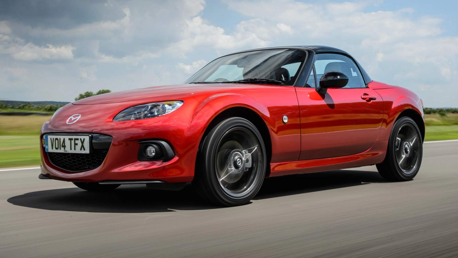 Mazda MX-5 exterior