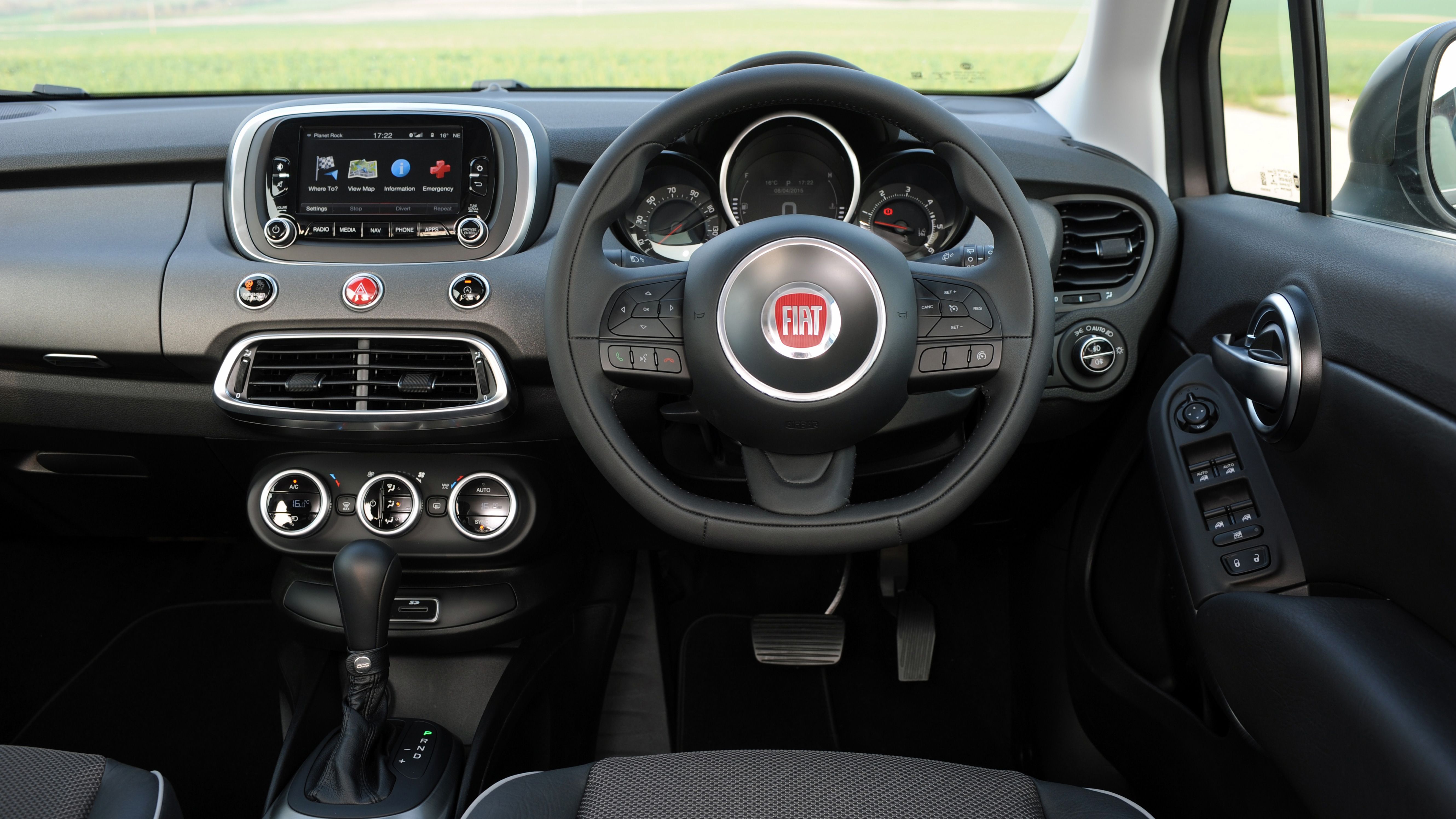 Fiat 500X interior