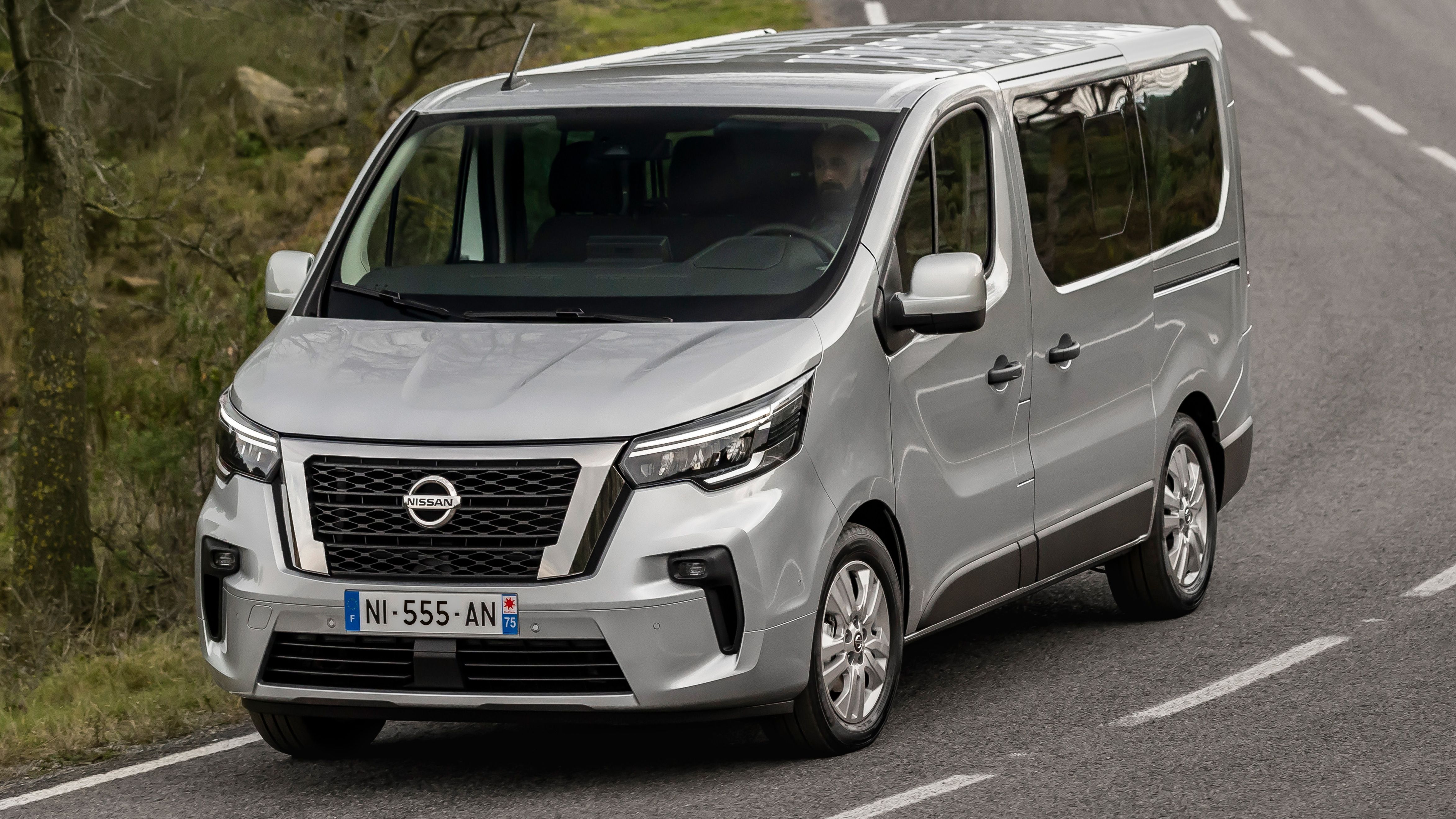 Nissan NV300 front cornering