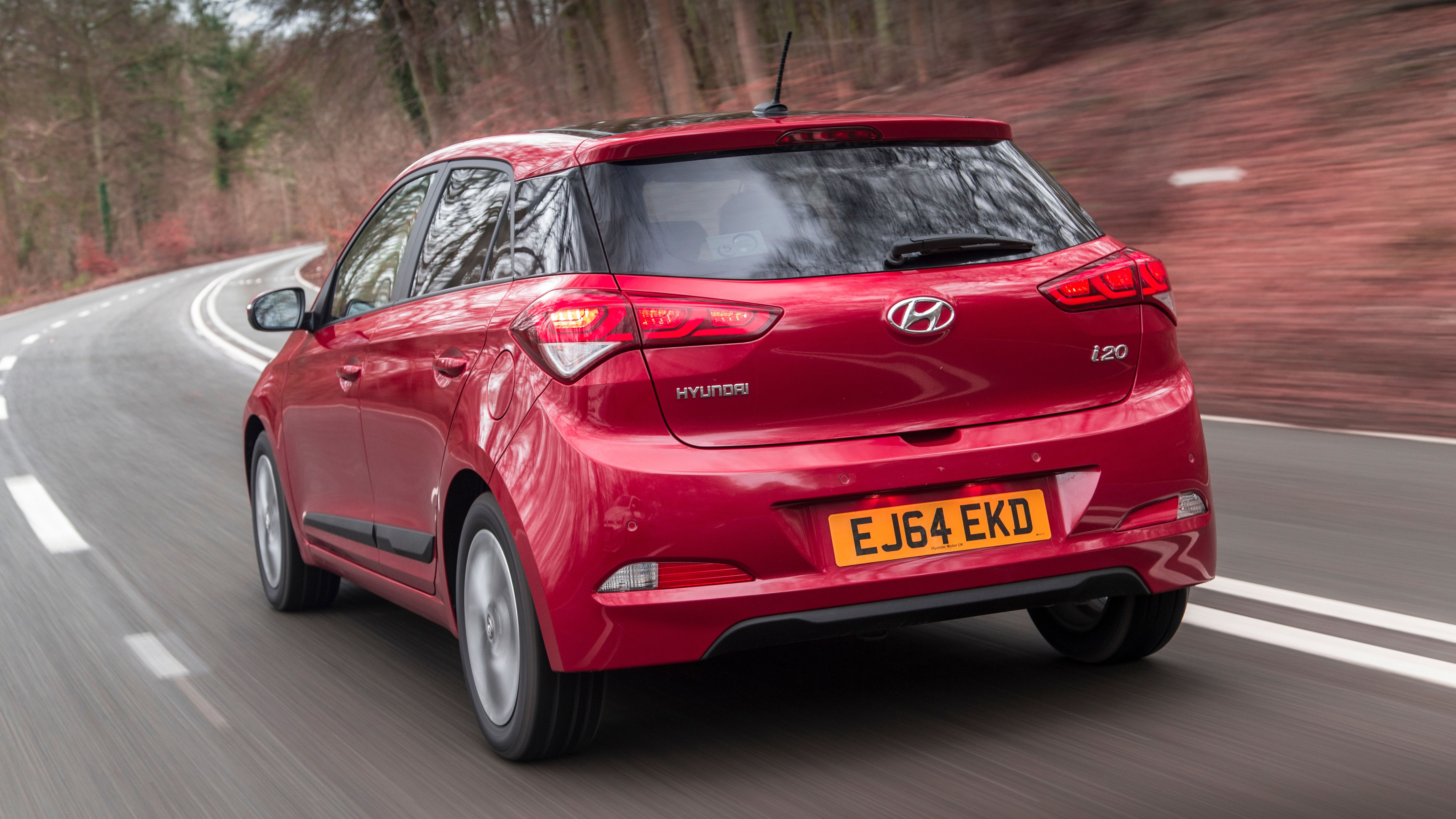 Hyundai i20 rear driving