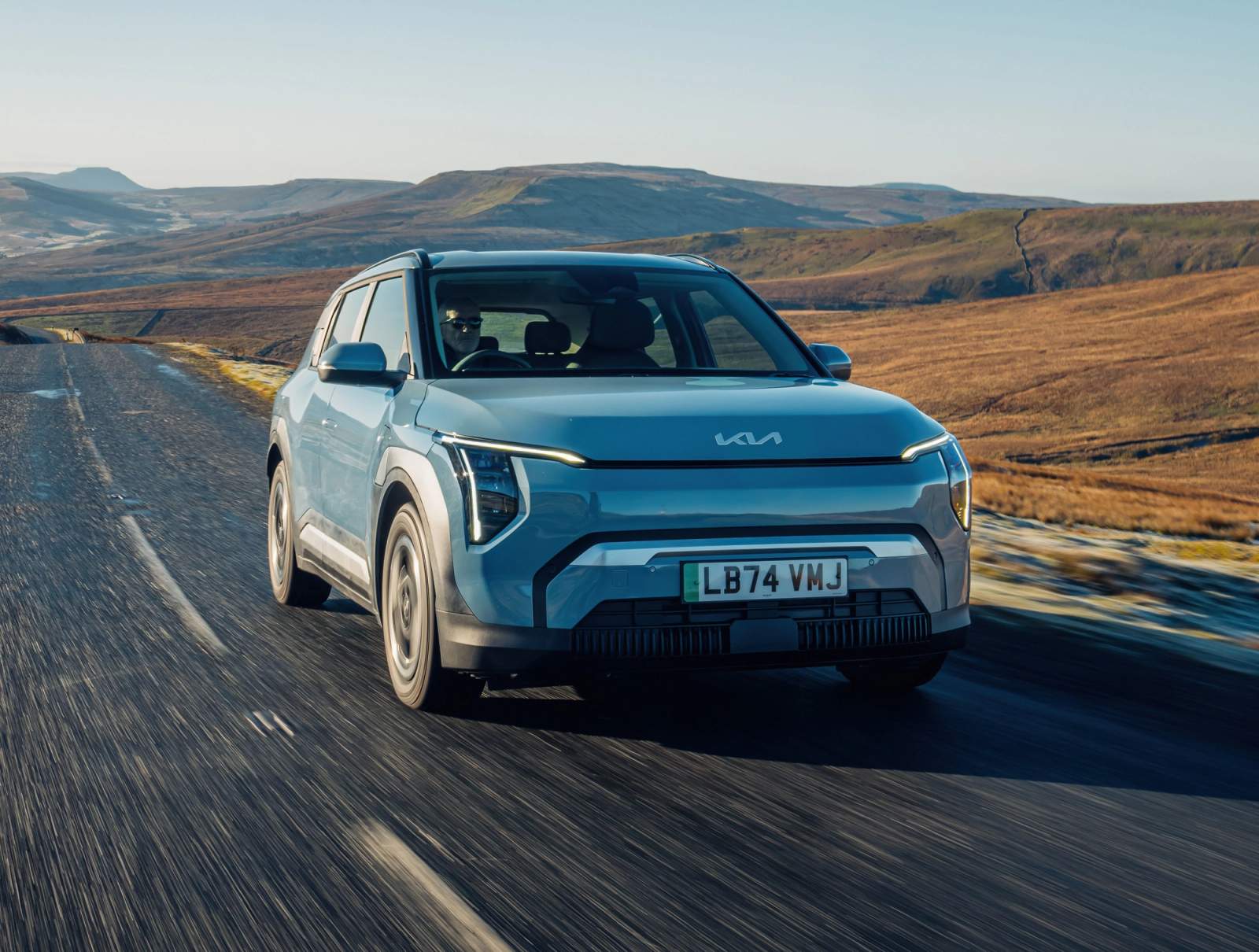 Kia EV3 driving