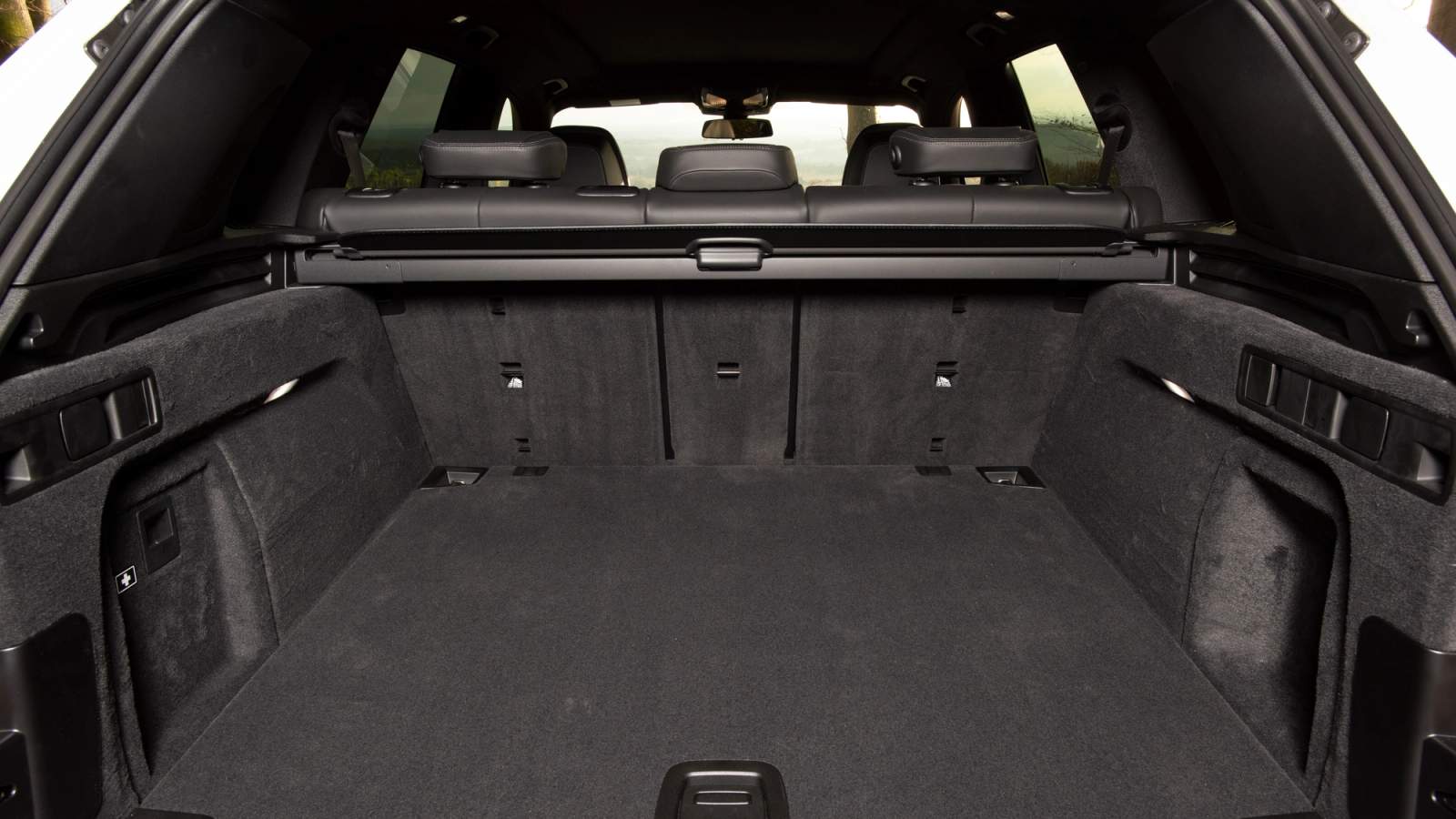 BMW X5 boot