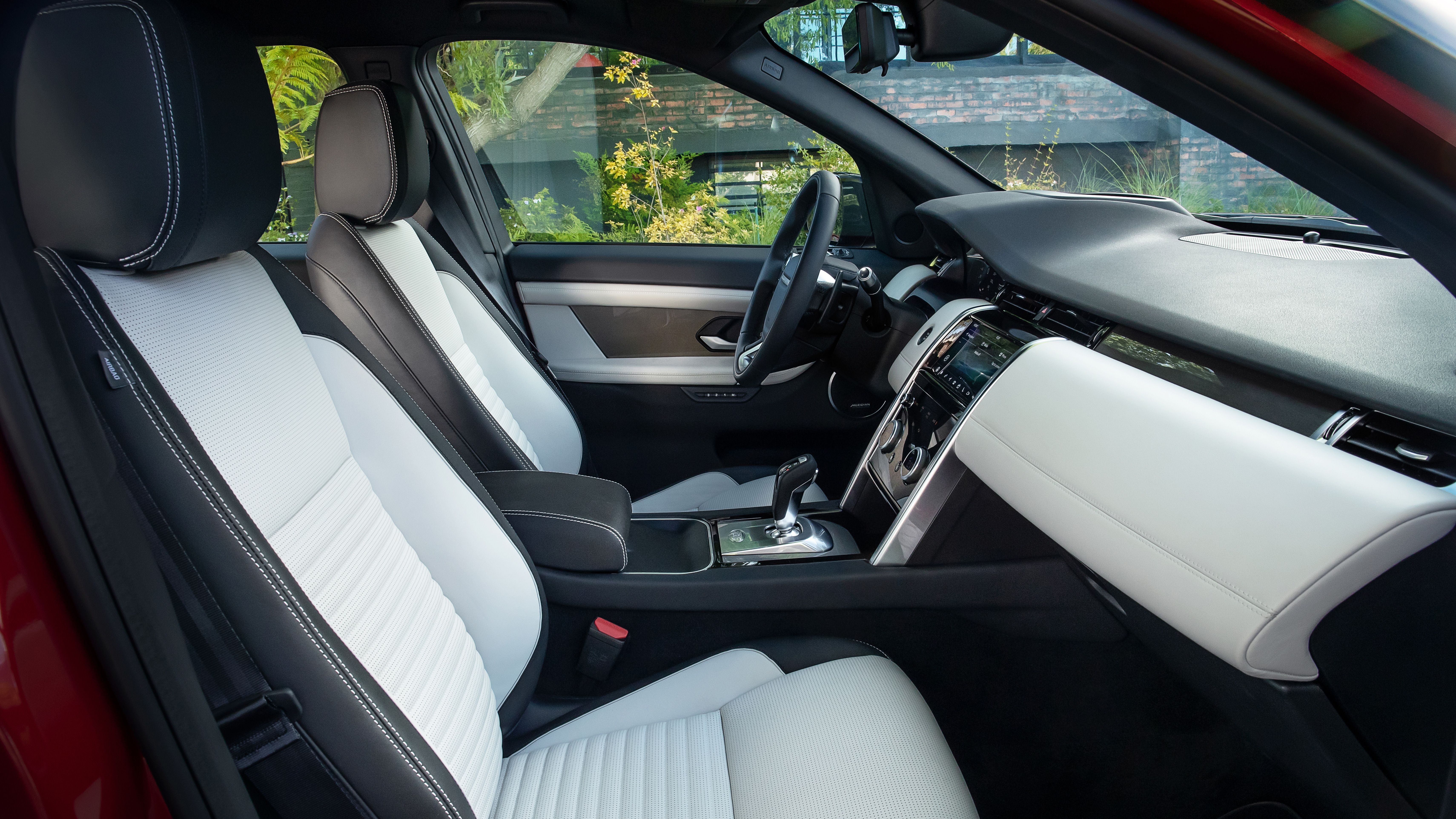 Land Rover Discovery Sport interior