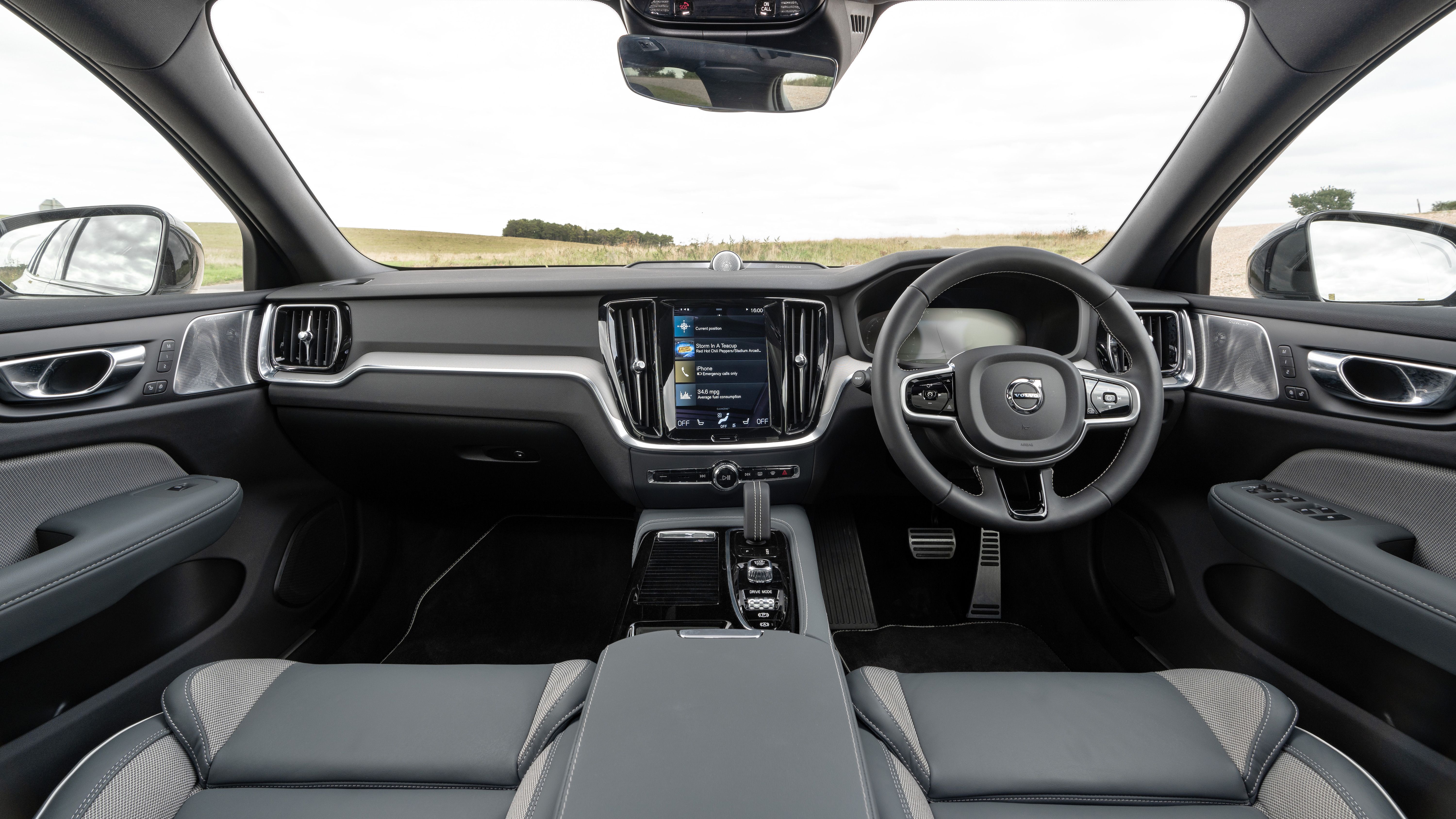 Volvo V60 interior