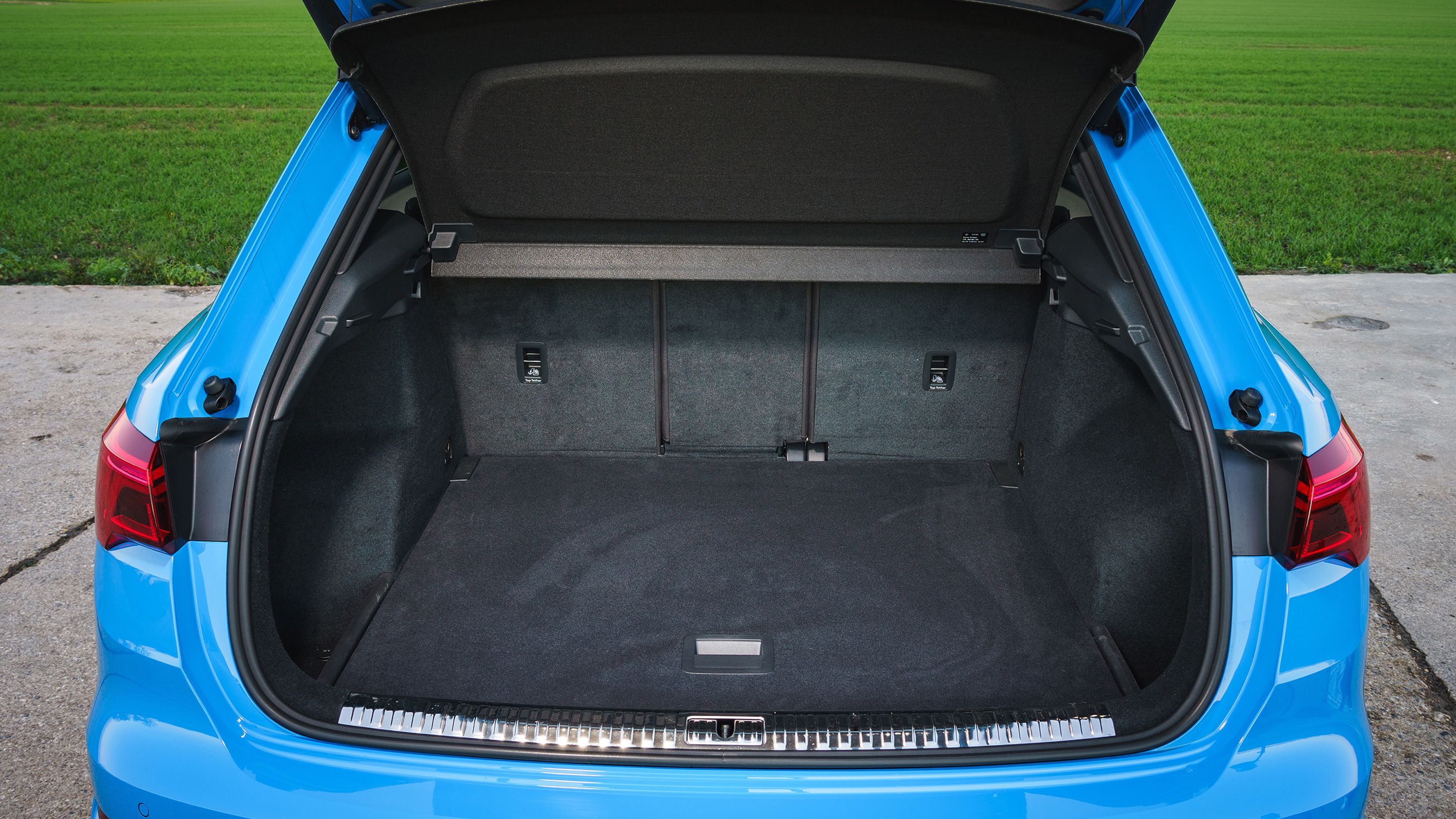 Audi Q3 boot