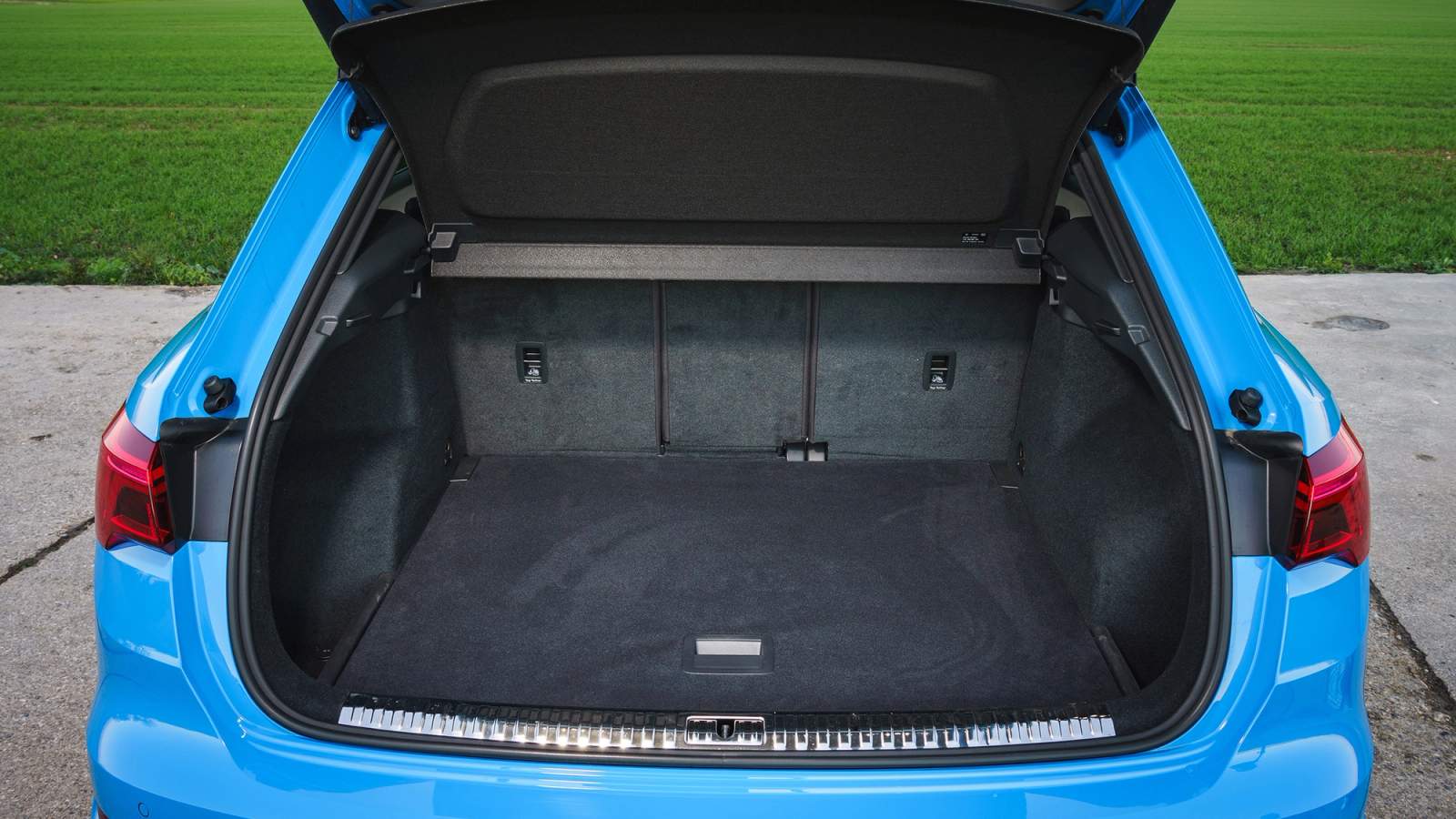 Audi Q3 boot