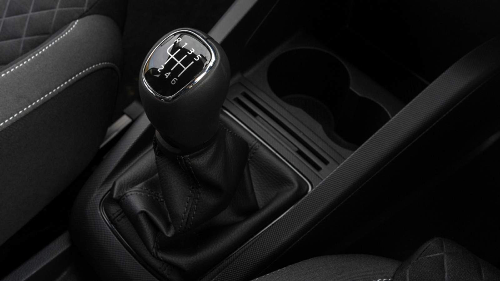 Skoda Fabia gear stick