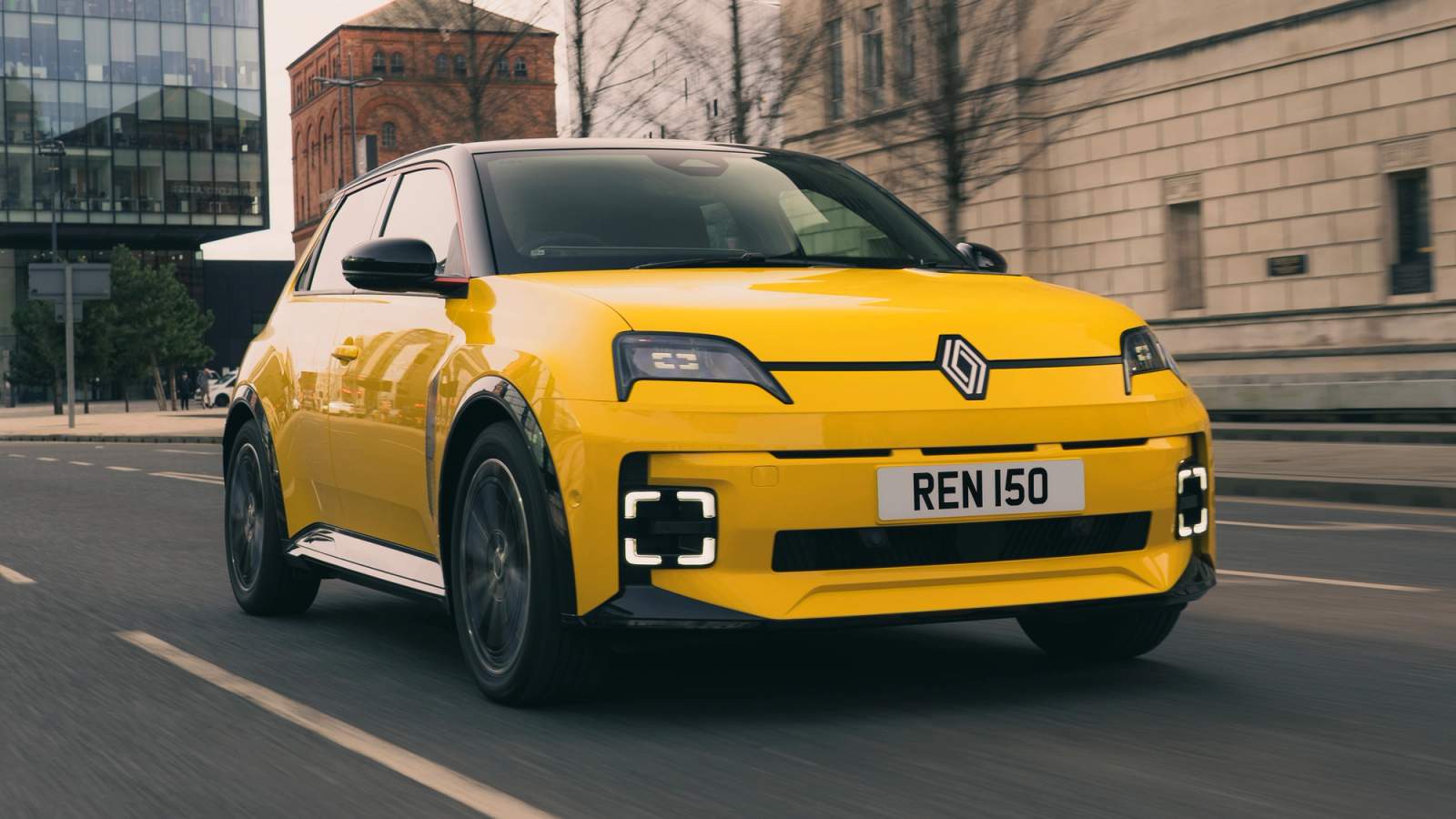 Renault 5 EV Pop Yellow