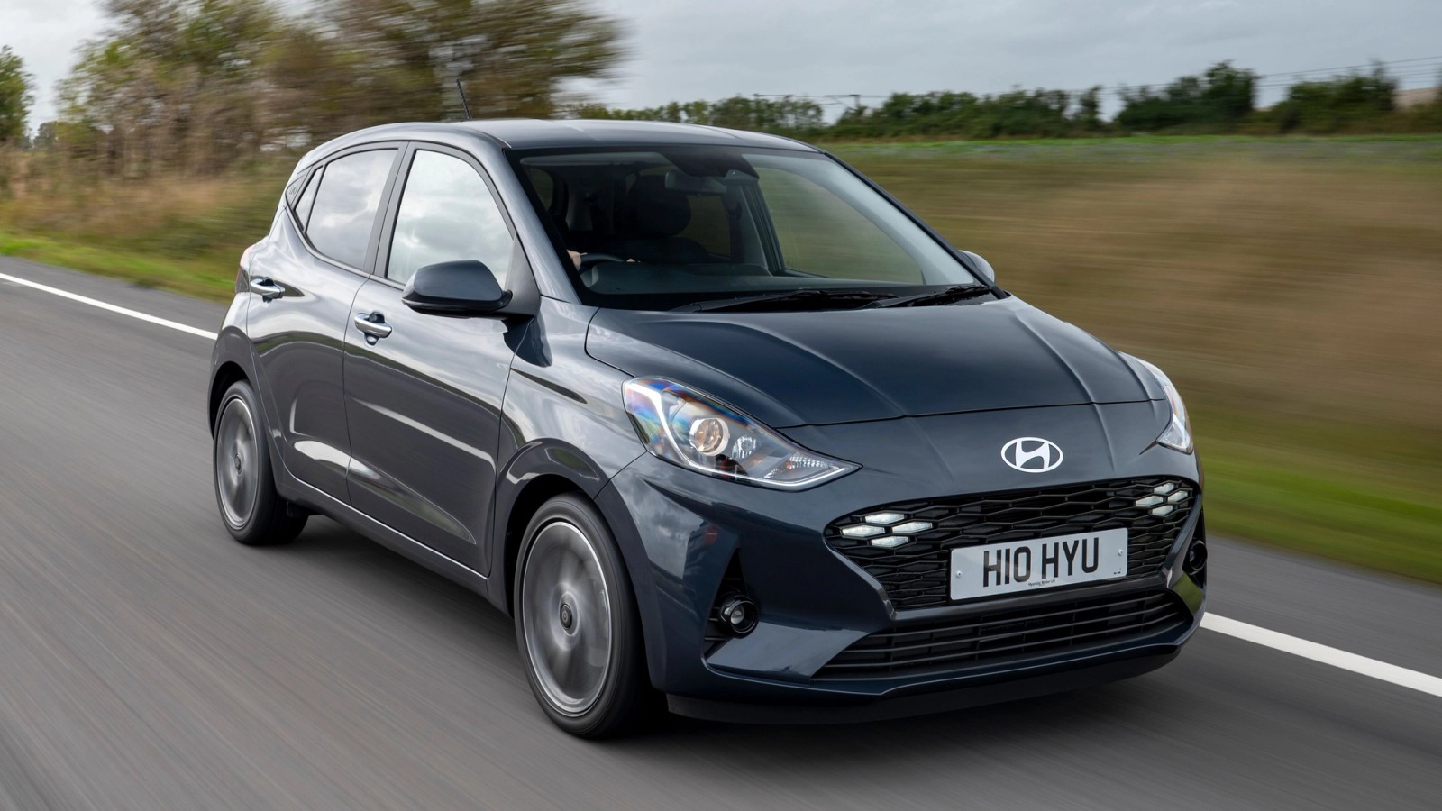 Hyundai i10 front quarter