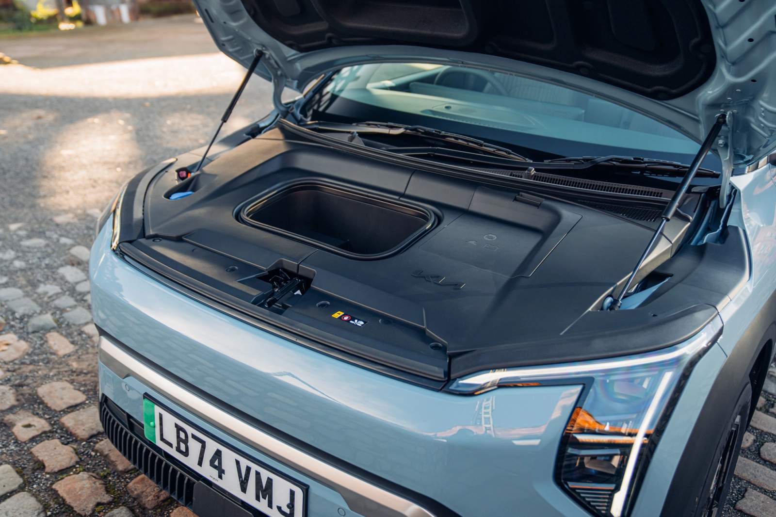 Kia EV3 frunk