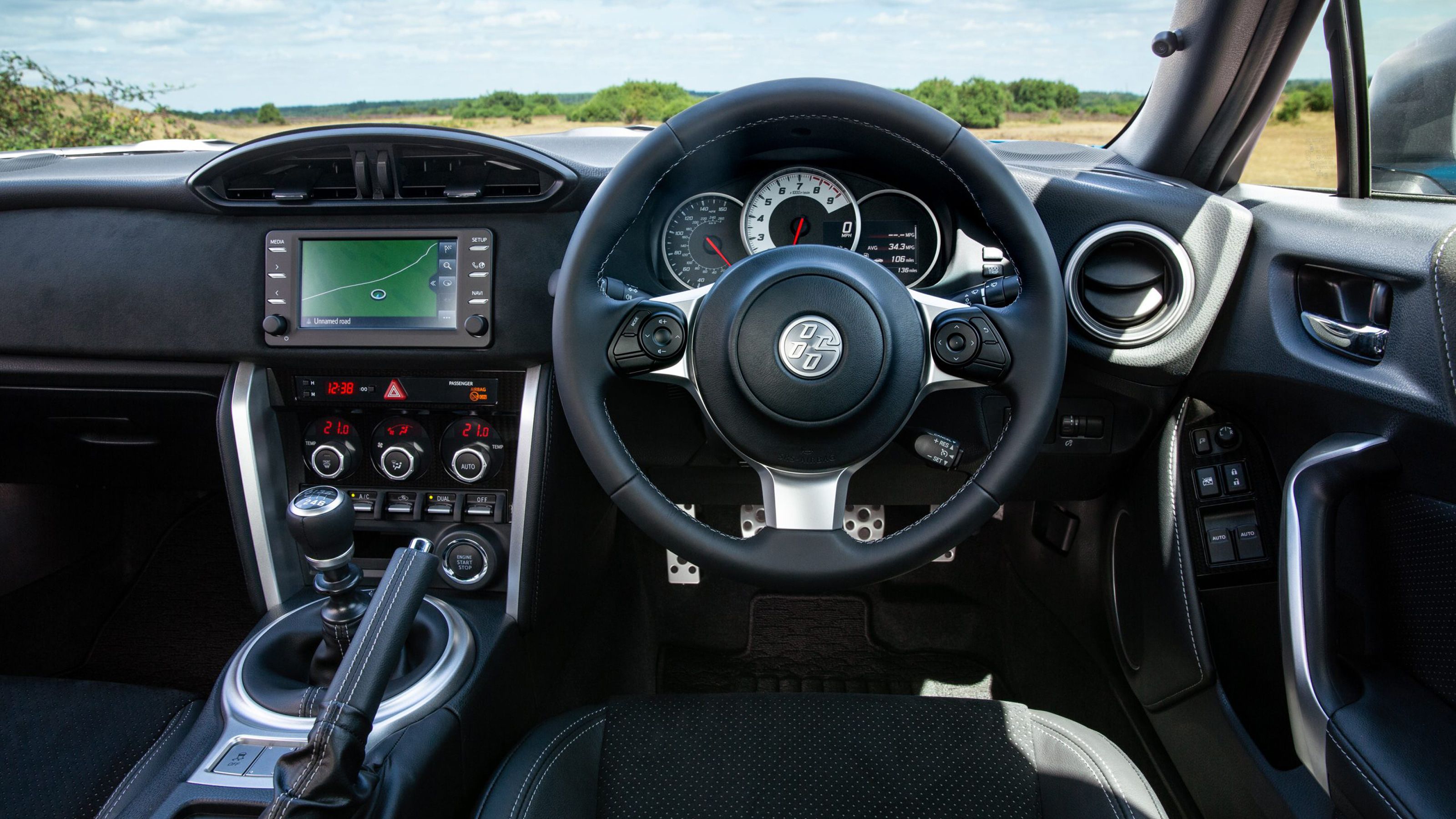 Toyota GT86 interior