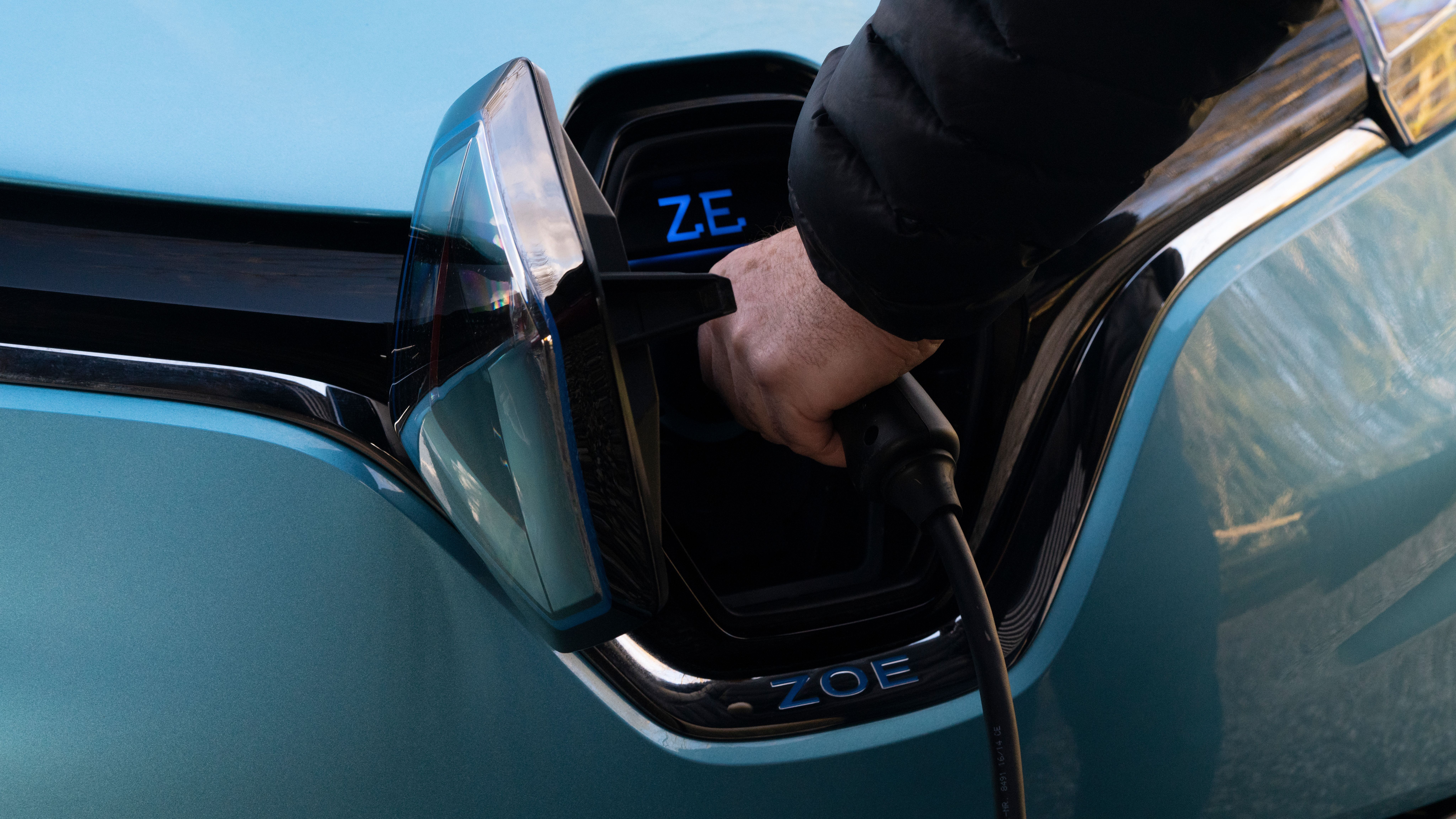 Renault Zoe charging