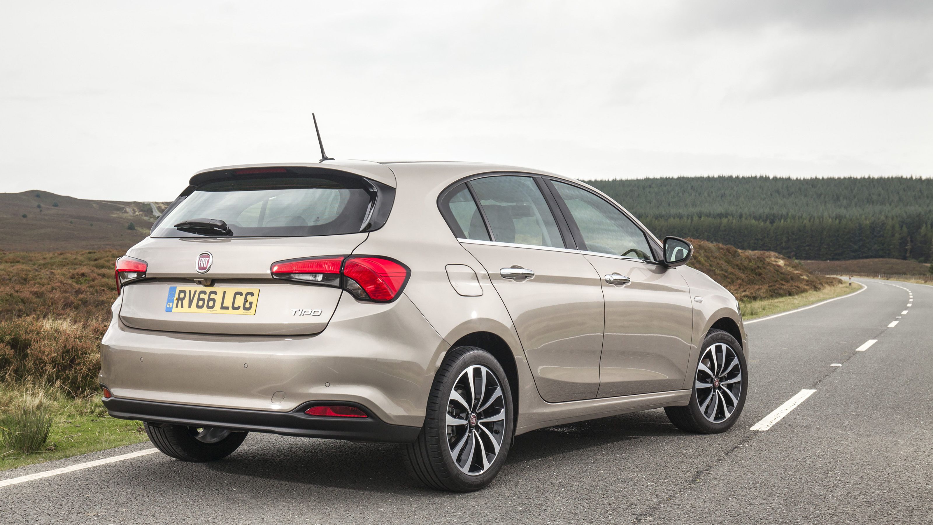 Beige Fiat Tipo rear