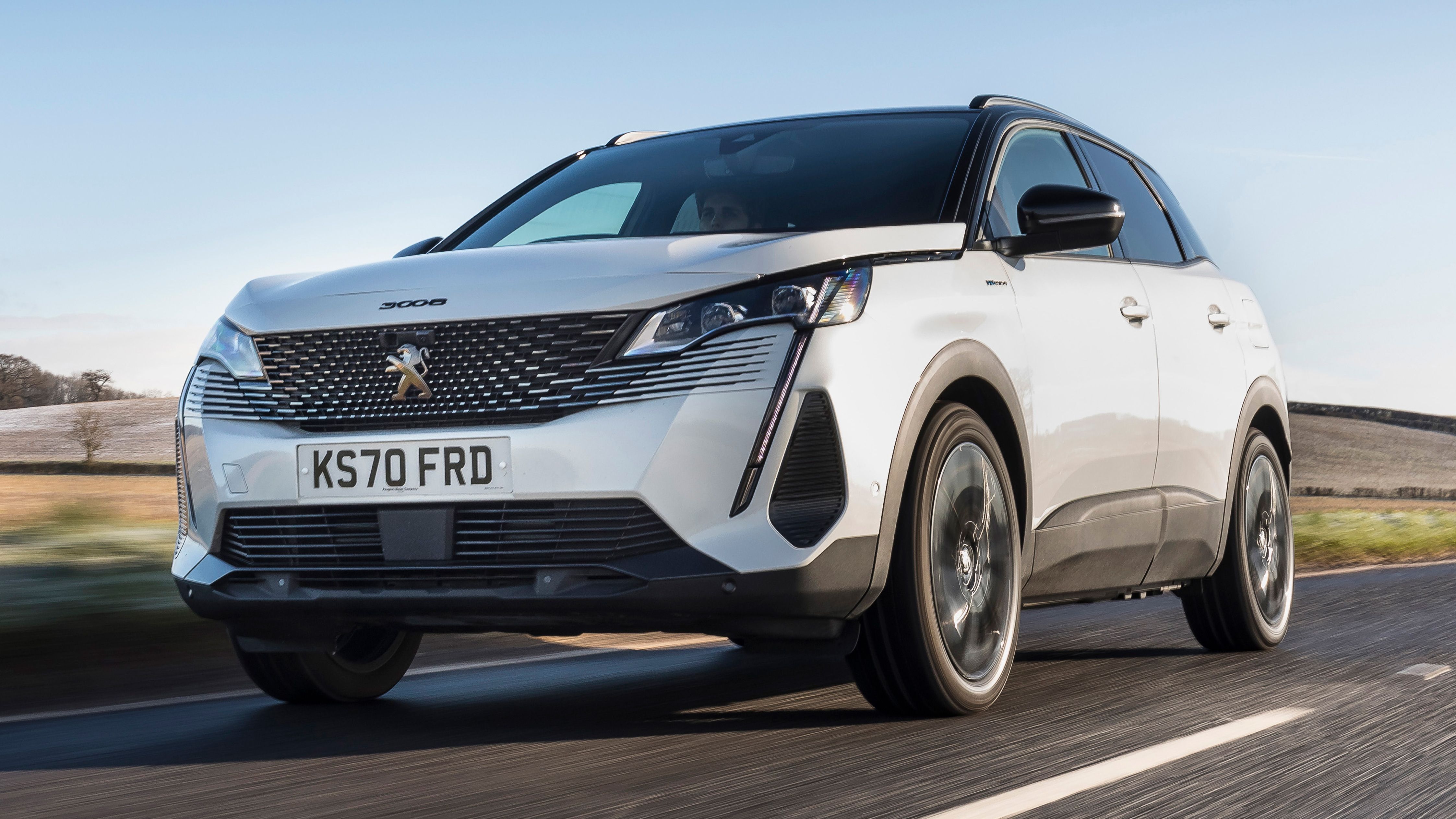 Peugeot 3008 front driving