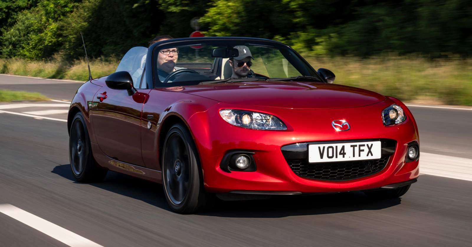 Mazda MX-5 NC driving