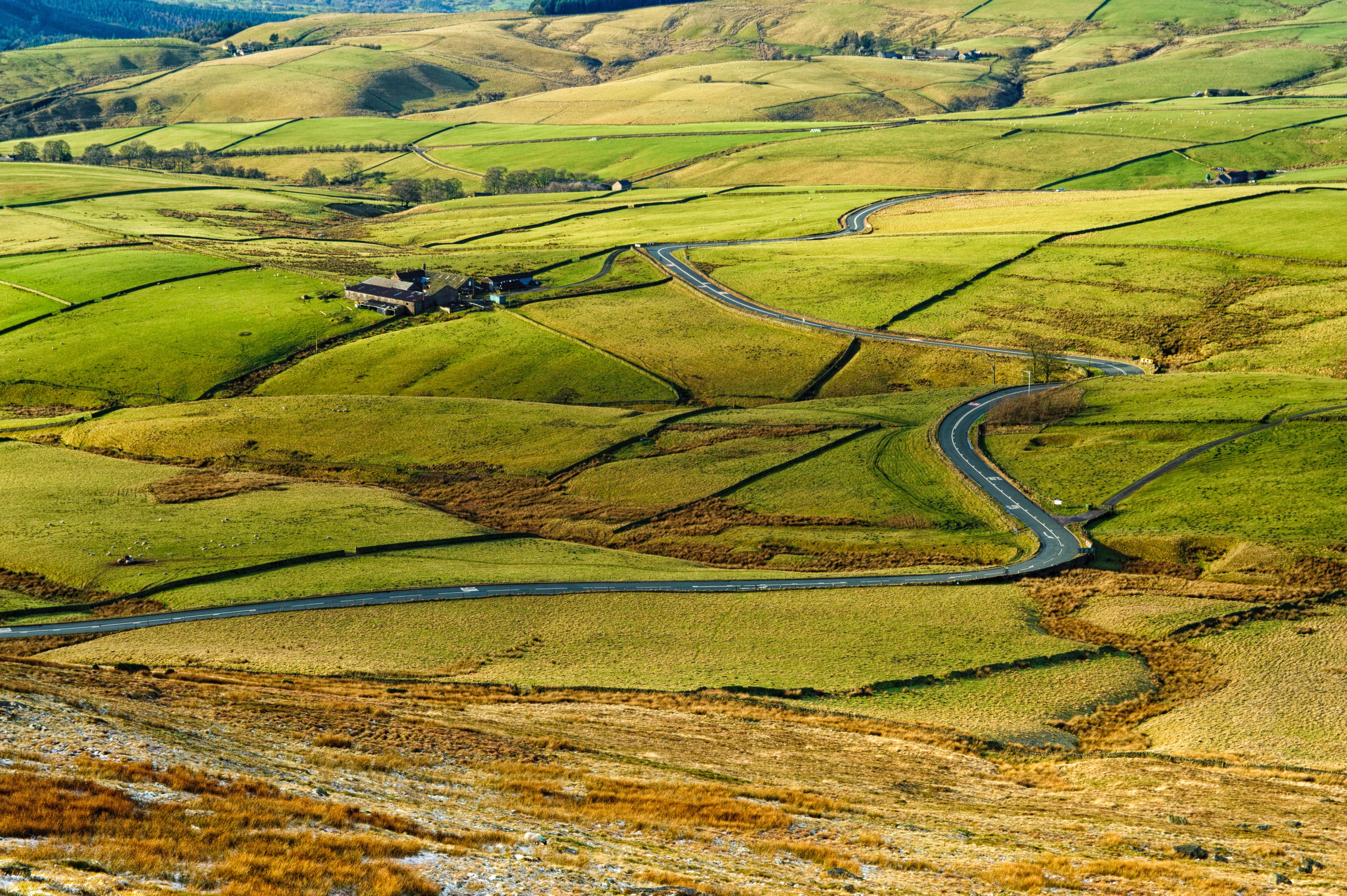 Cat & Fiddle road in Peak District