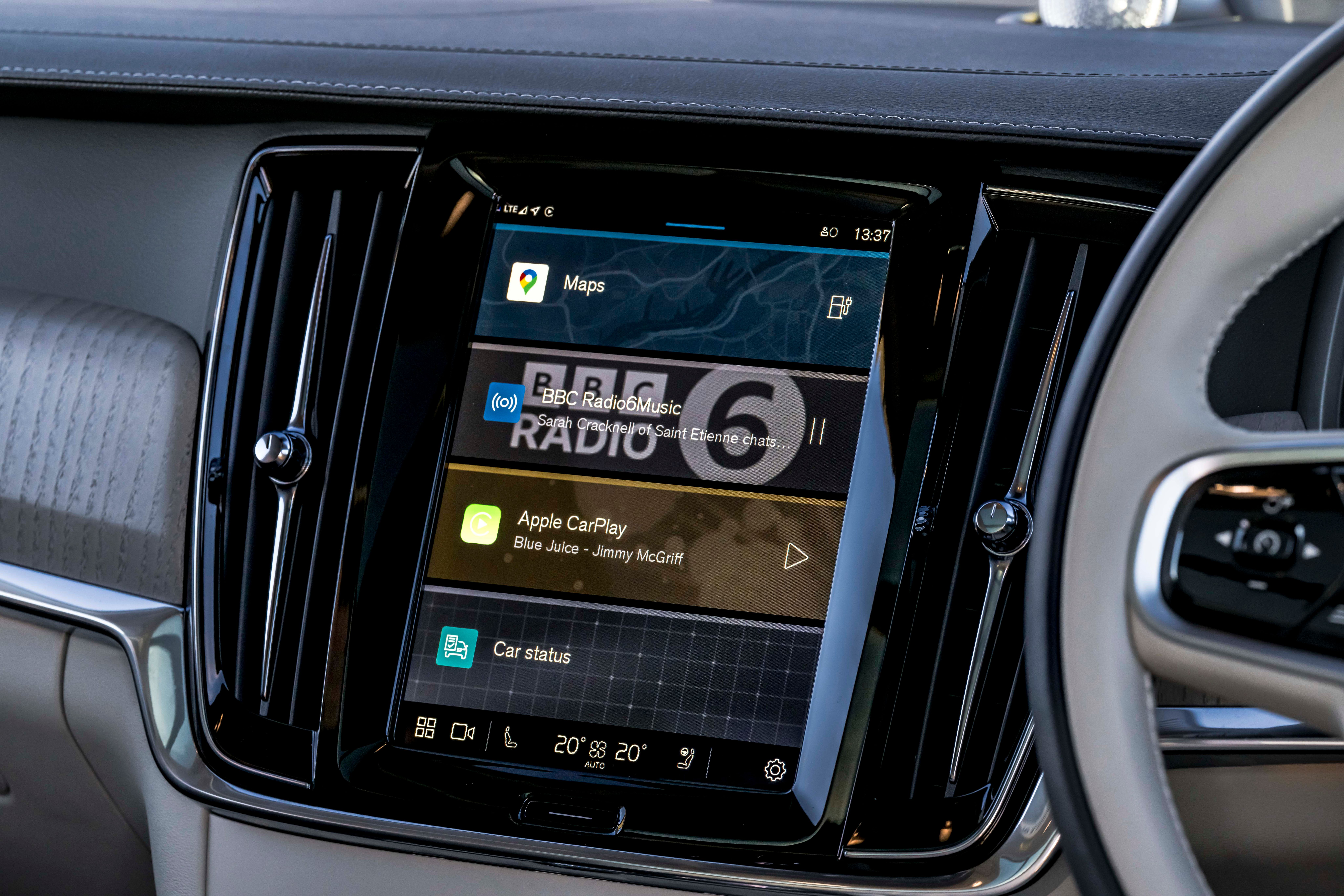 volvo carplay