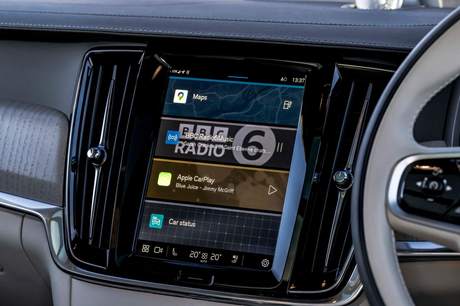 volvo carplay