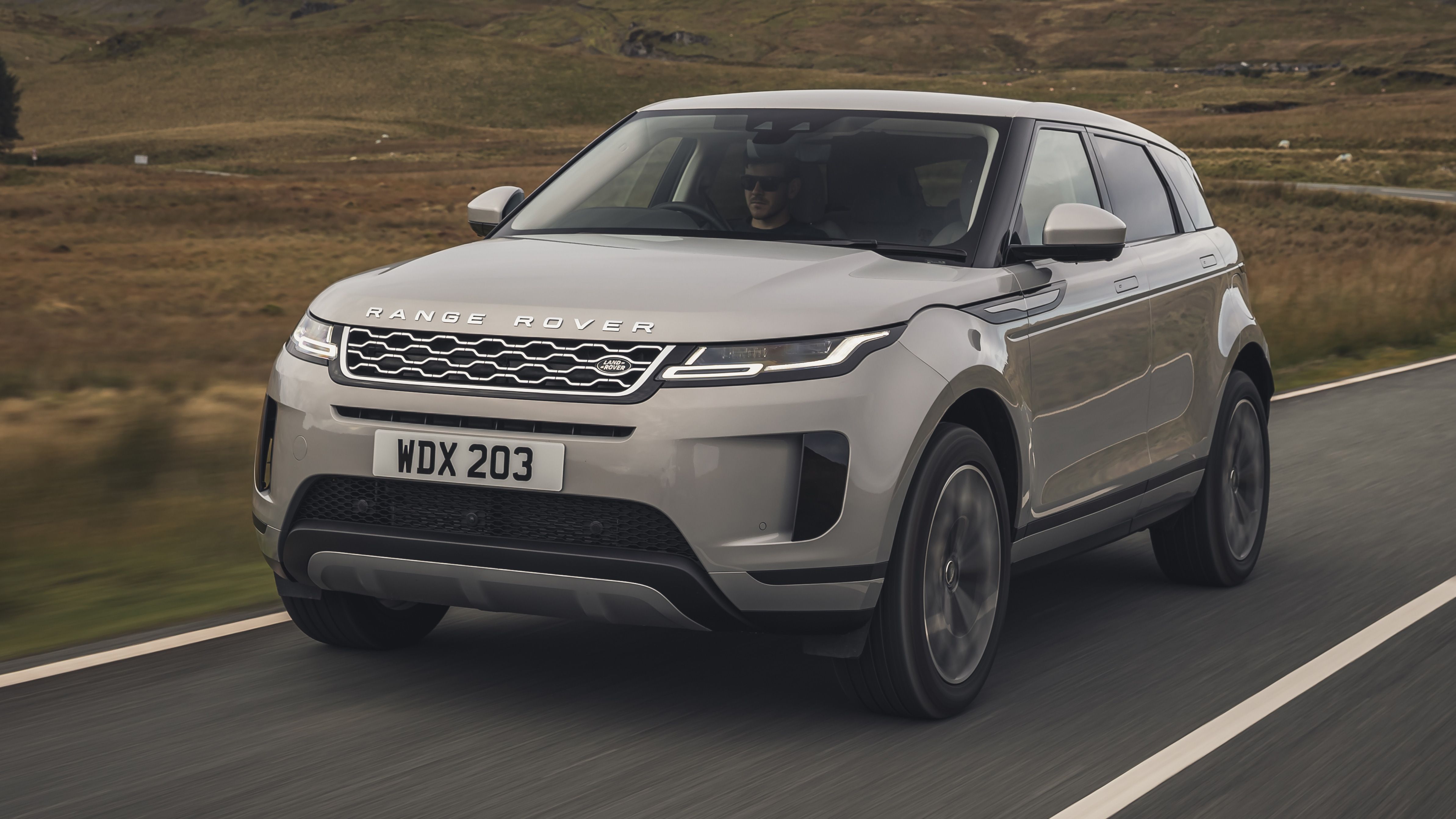 Land Rover Range Rover Evoque review image