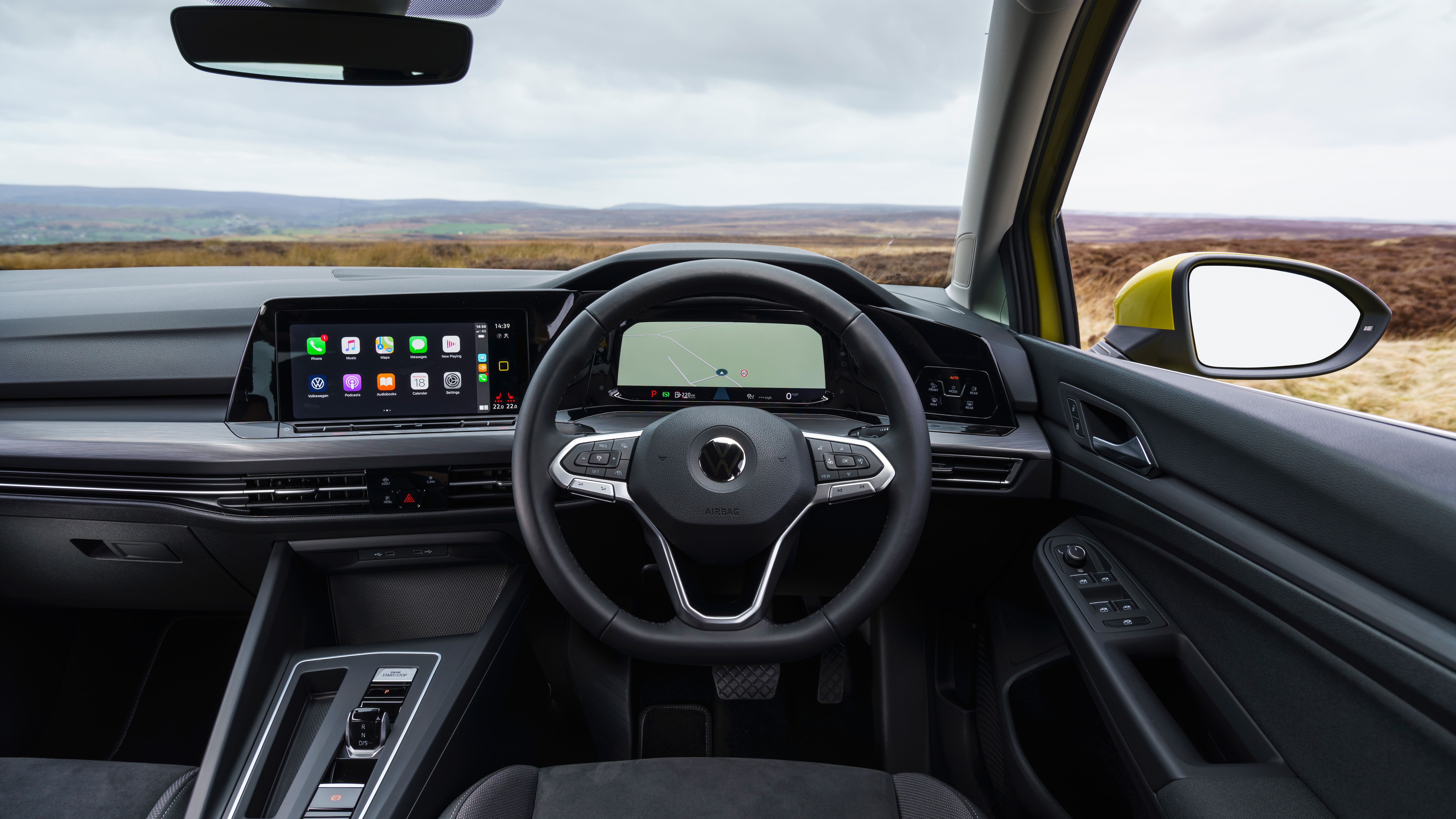 Volkswagen Golf interior