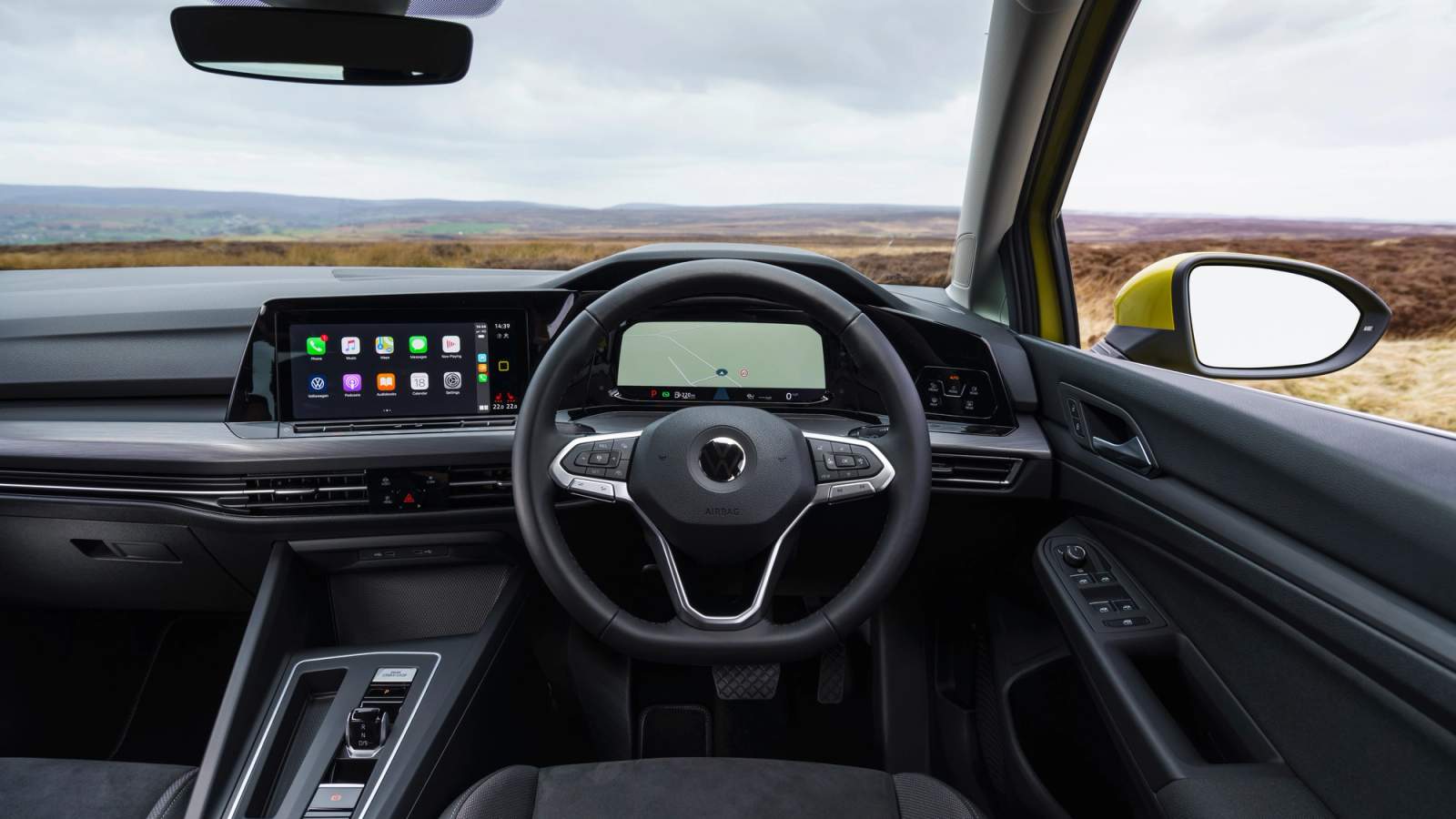 Volkswagen Golf interior