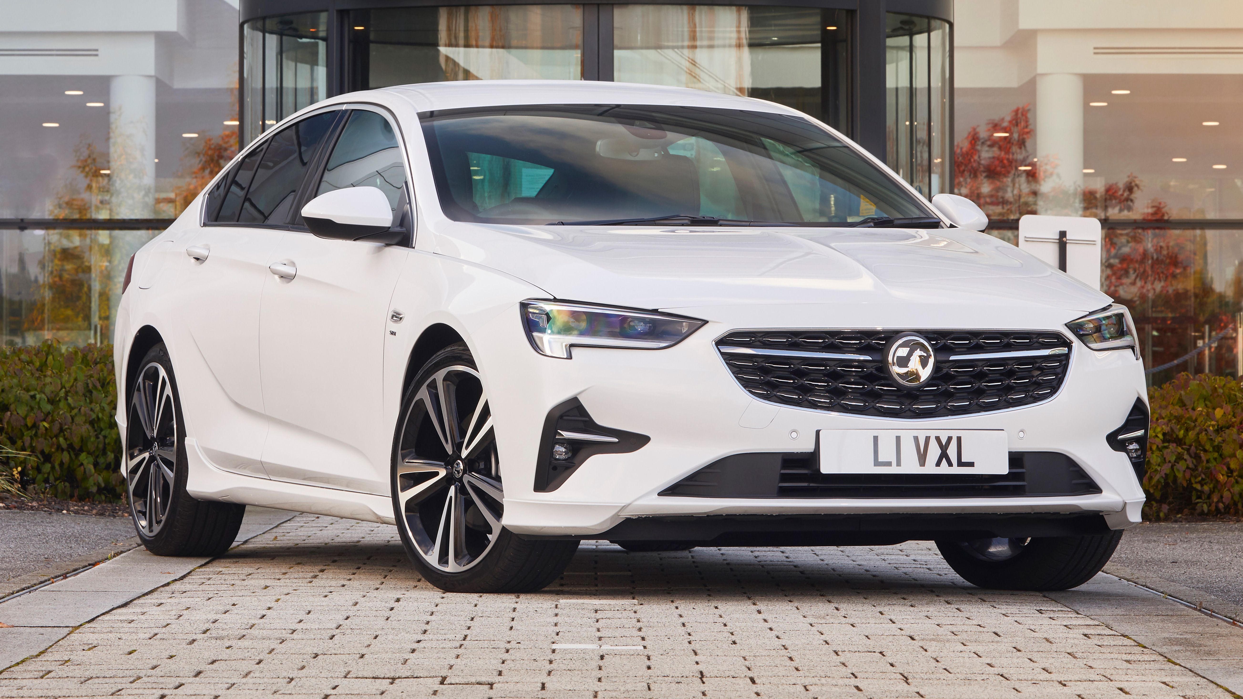 Vauxhall Insignia front quarter driving