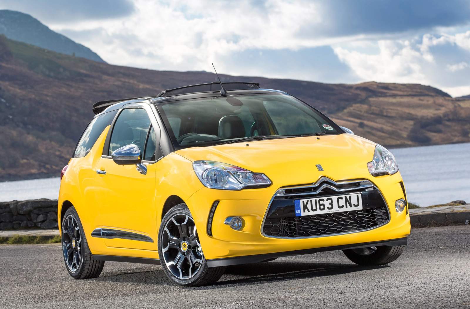 yellow car