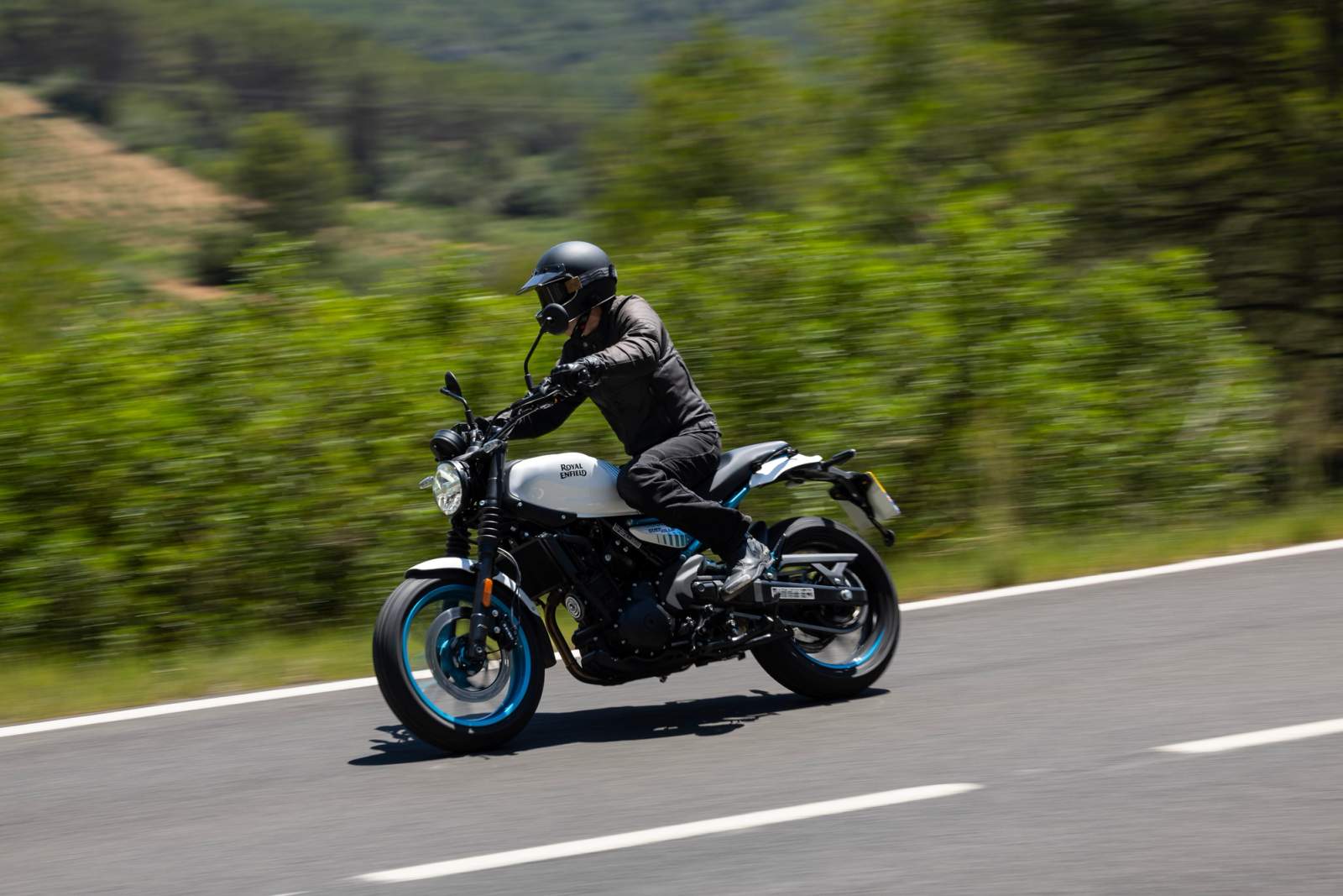 Royal Enfield Guerrilla 
