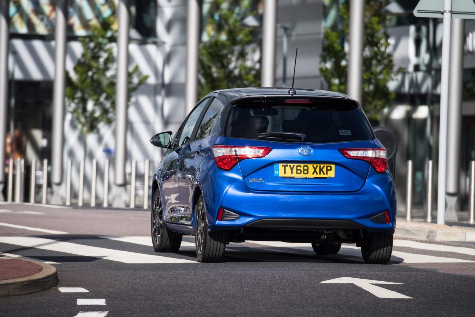 blue toyota yaris