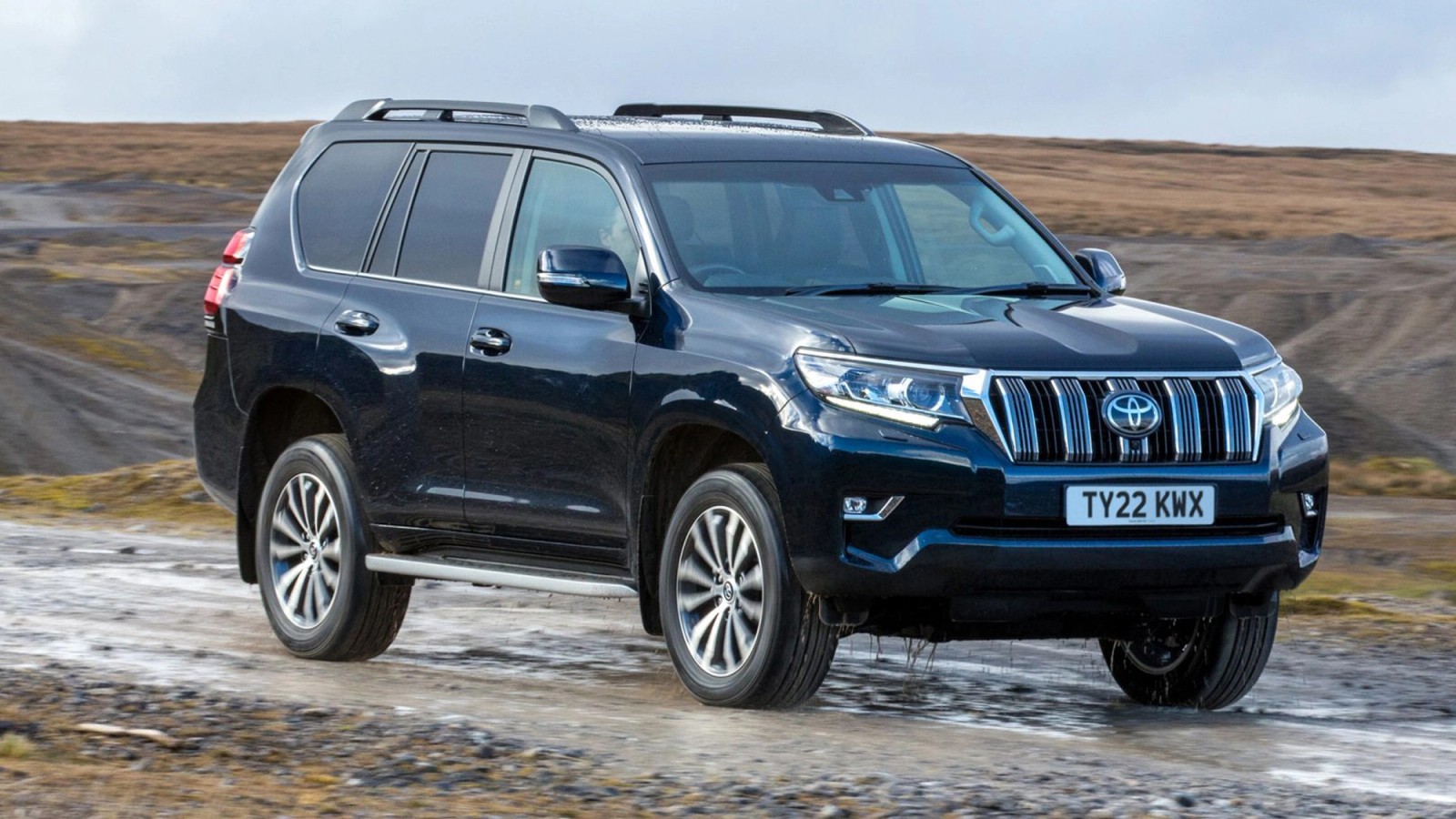 Toyota Land Cruiser driving