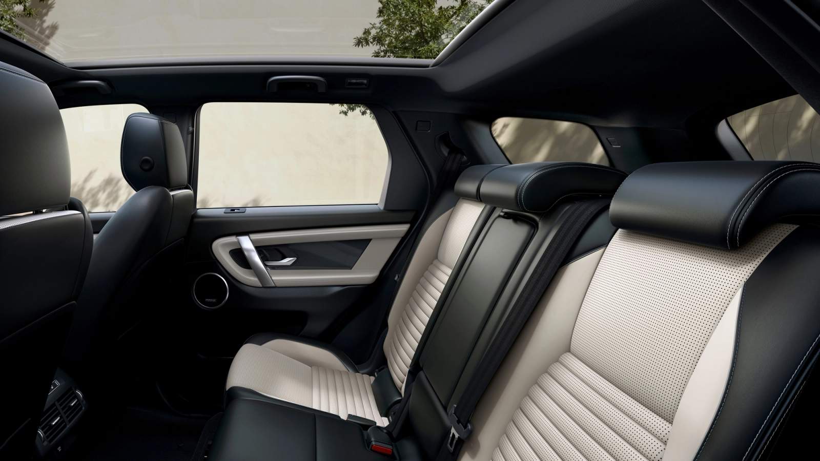 Land Rover Discovery Sport rear seats