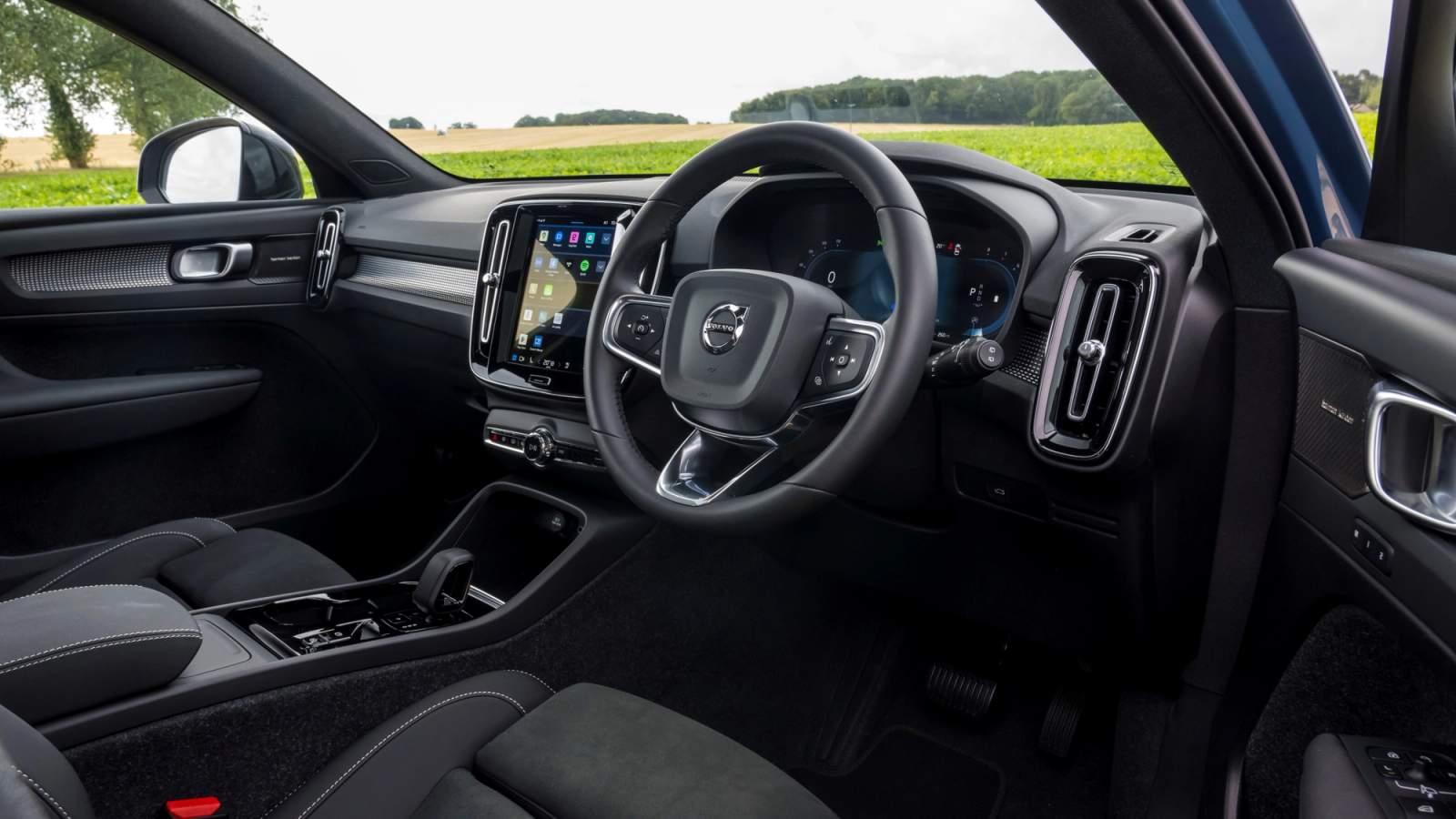 Volvo XC40 interior