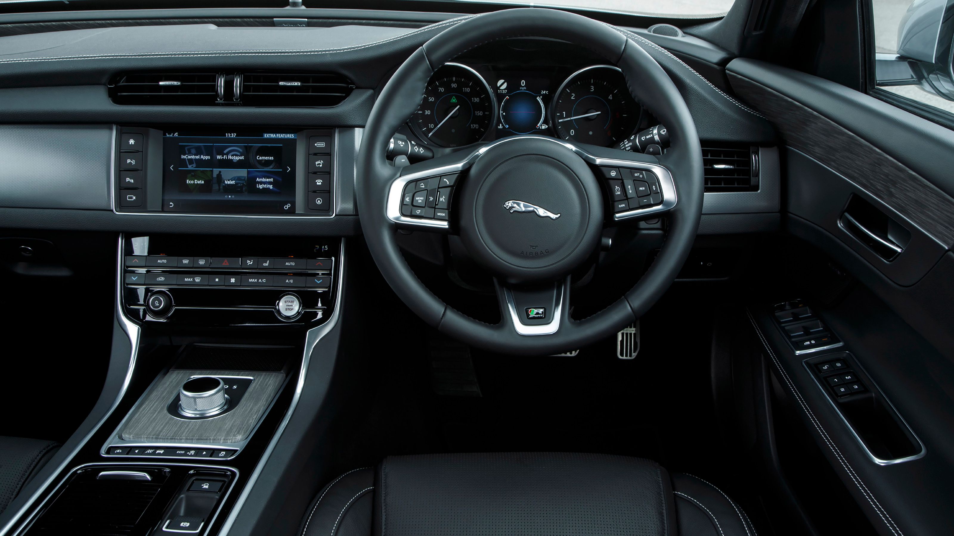 Jaguar XF interior
