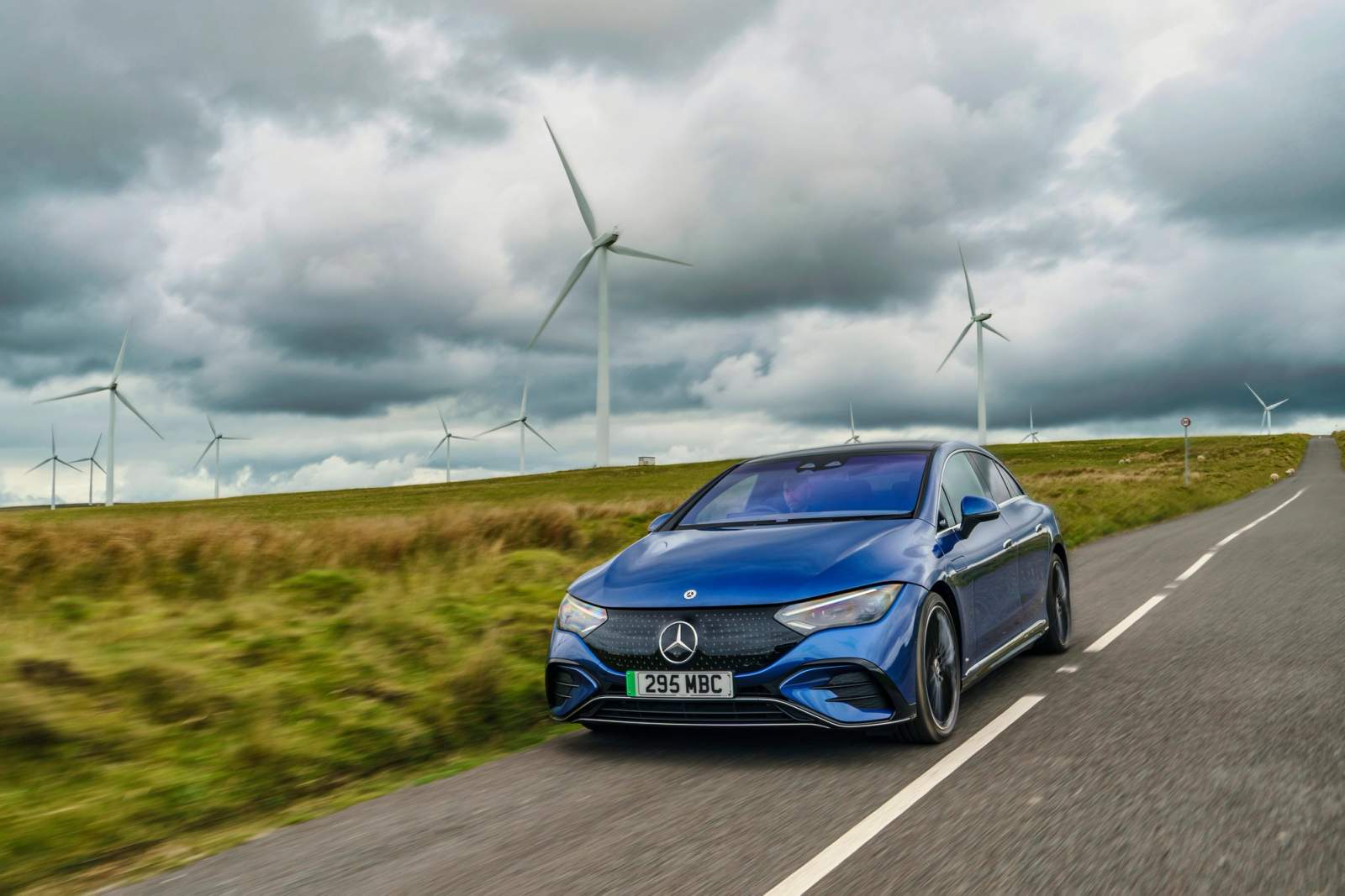 mercedes eqe