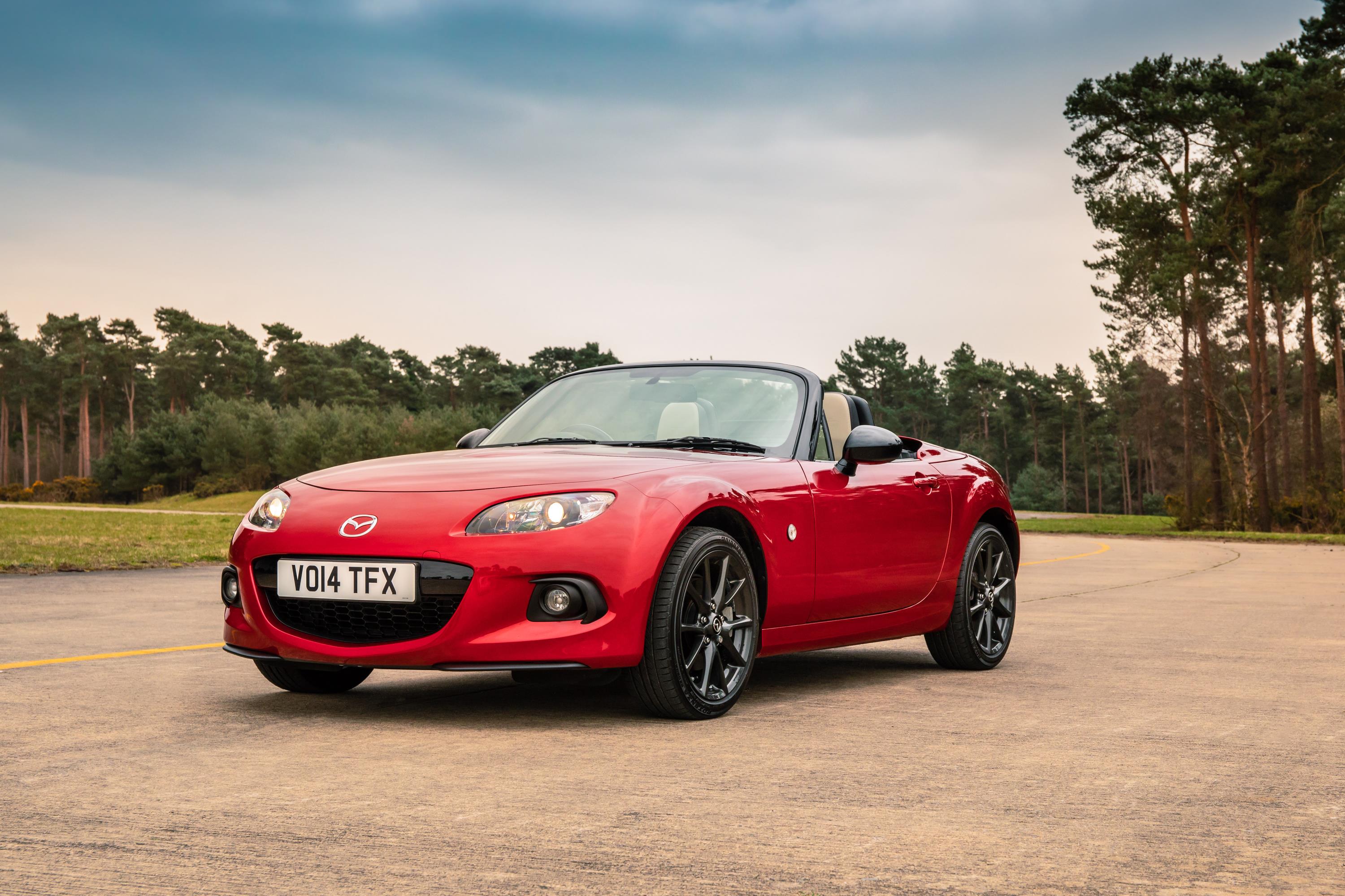 Red Mazda MX-5