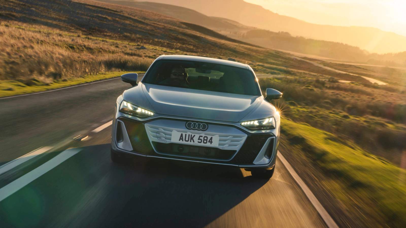 Silver Audi e-tron GT