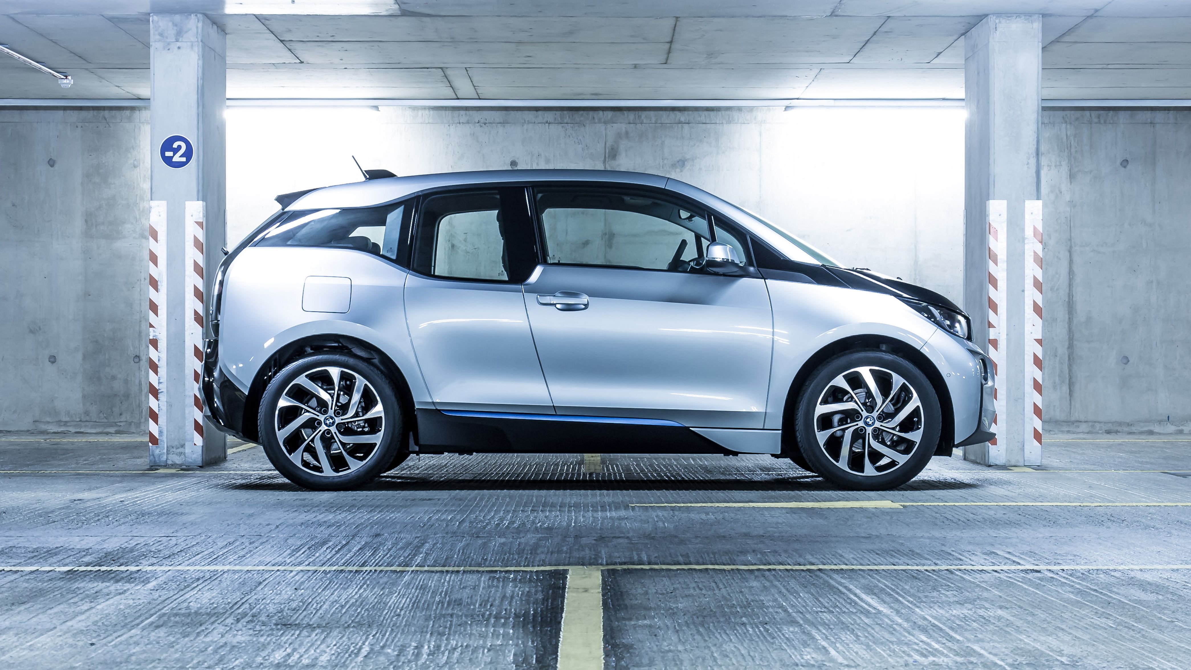 BMW i3 side profile parked