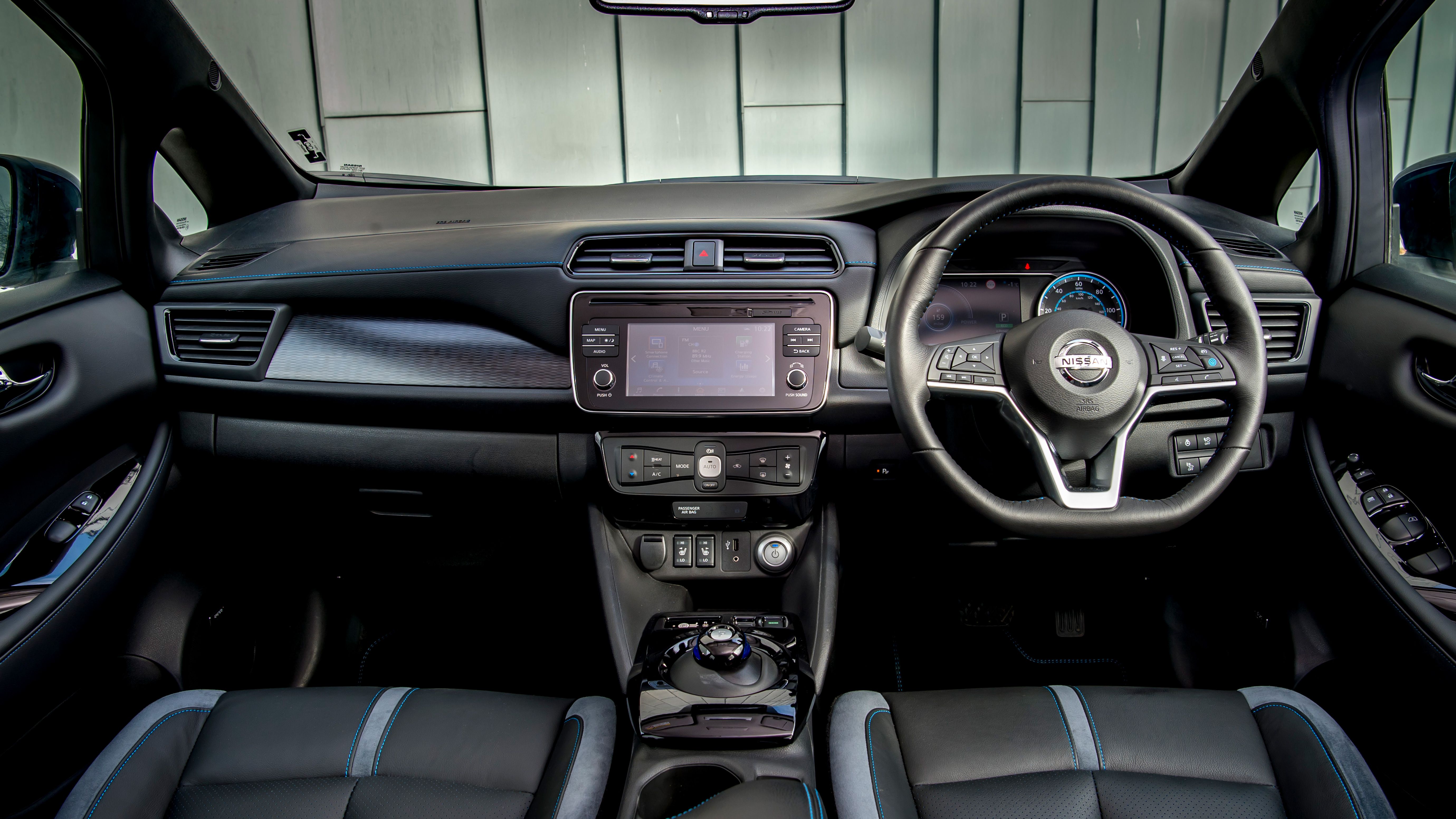 Nissan Leaf interior