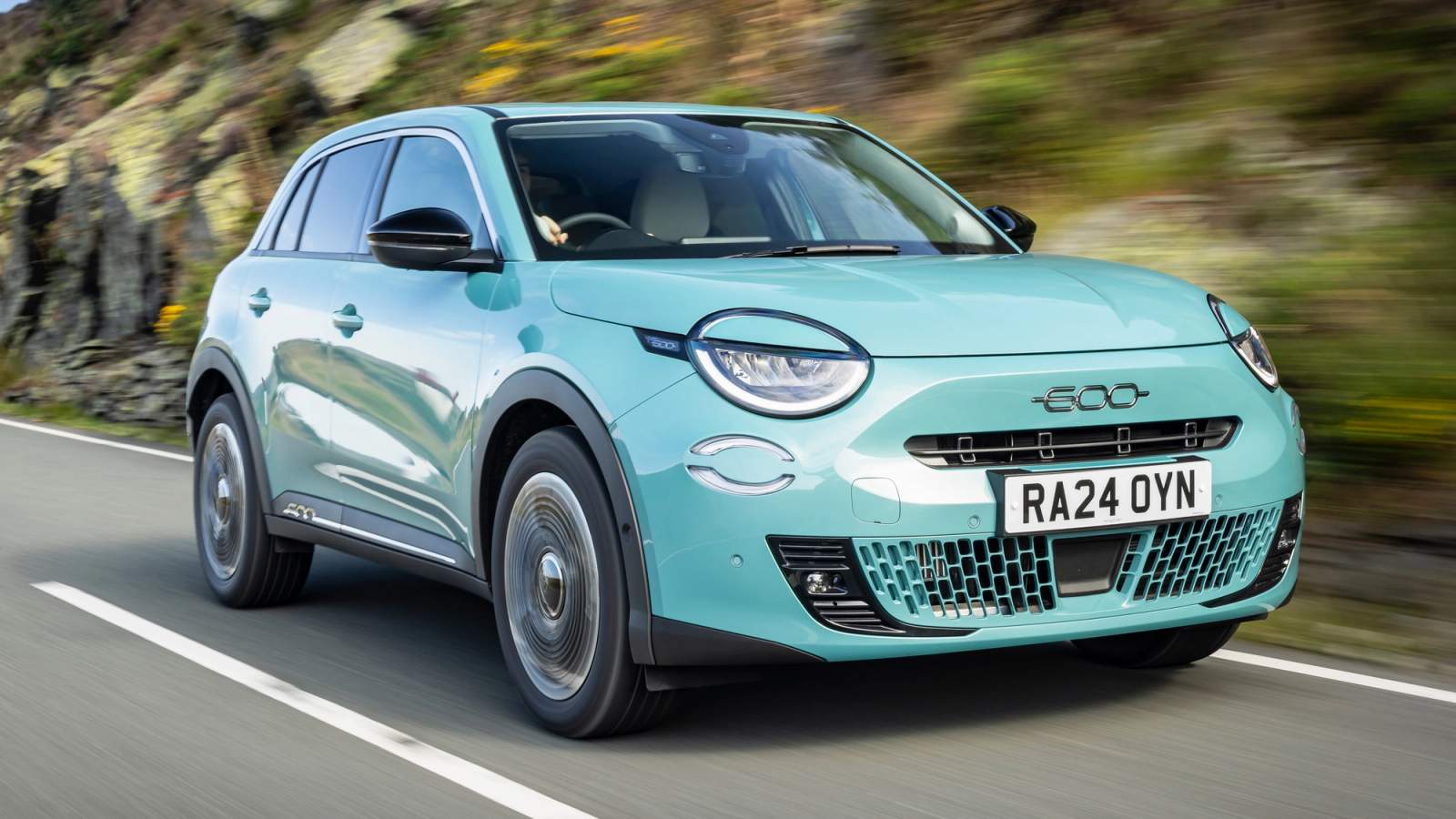 Fiat 600 review image
