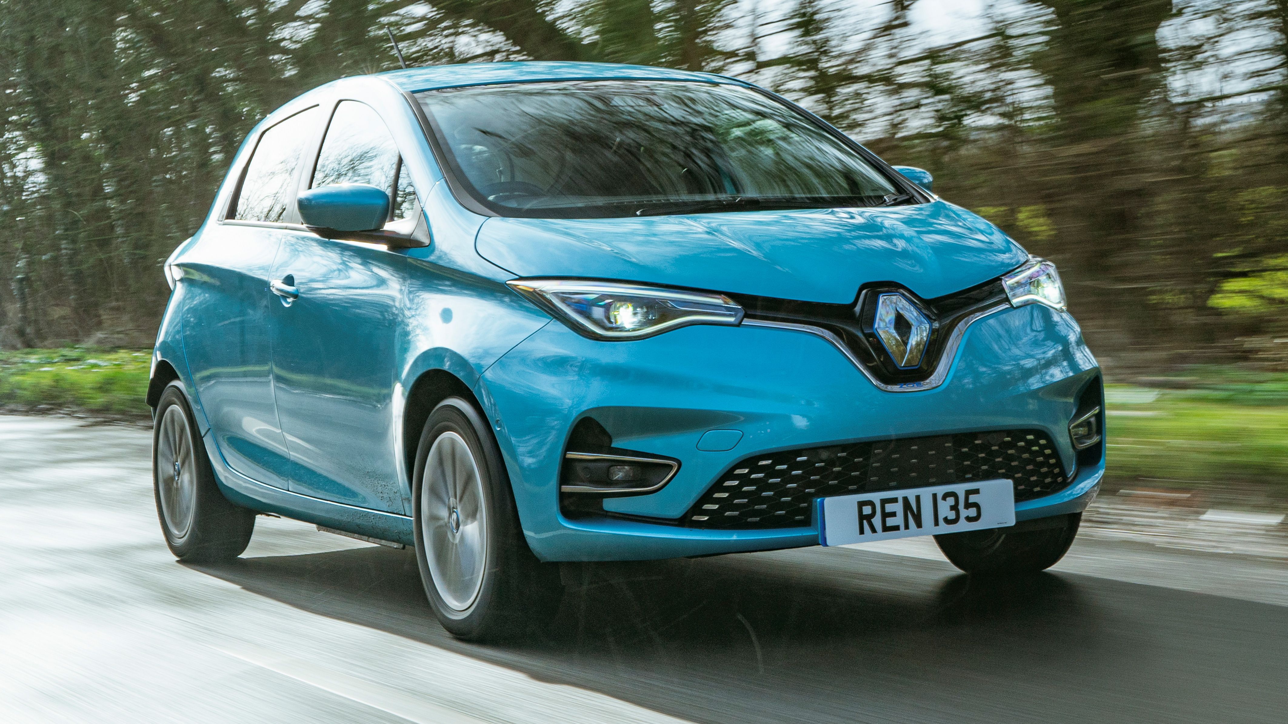 Renault Zoe driving