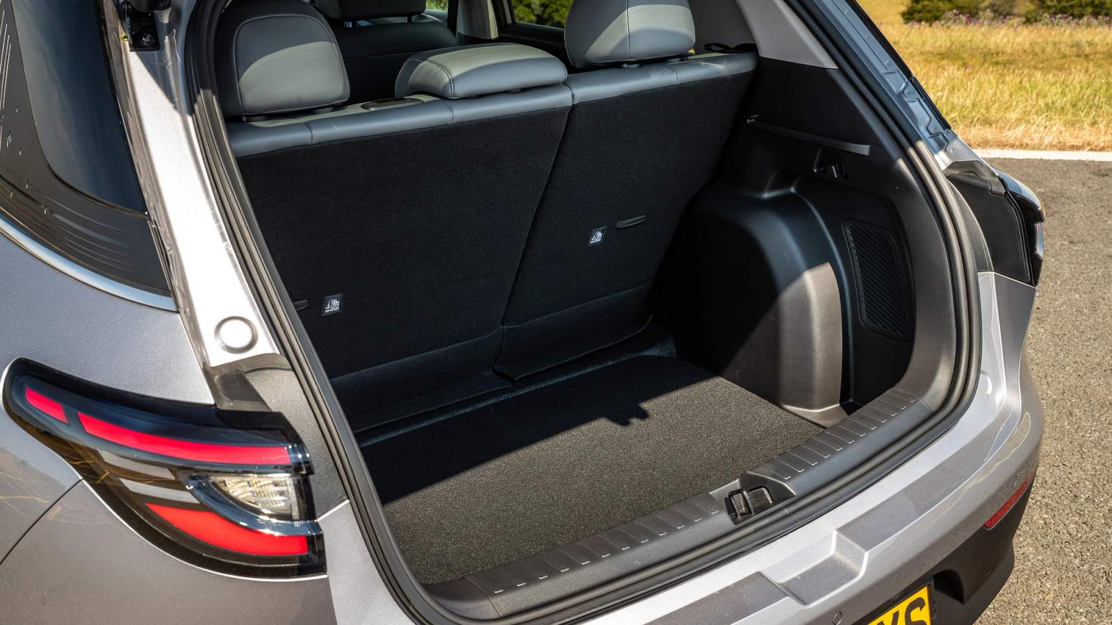 Geely EX2 boot space