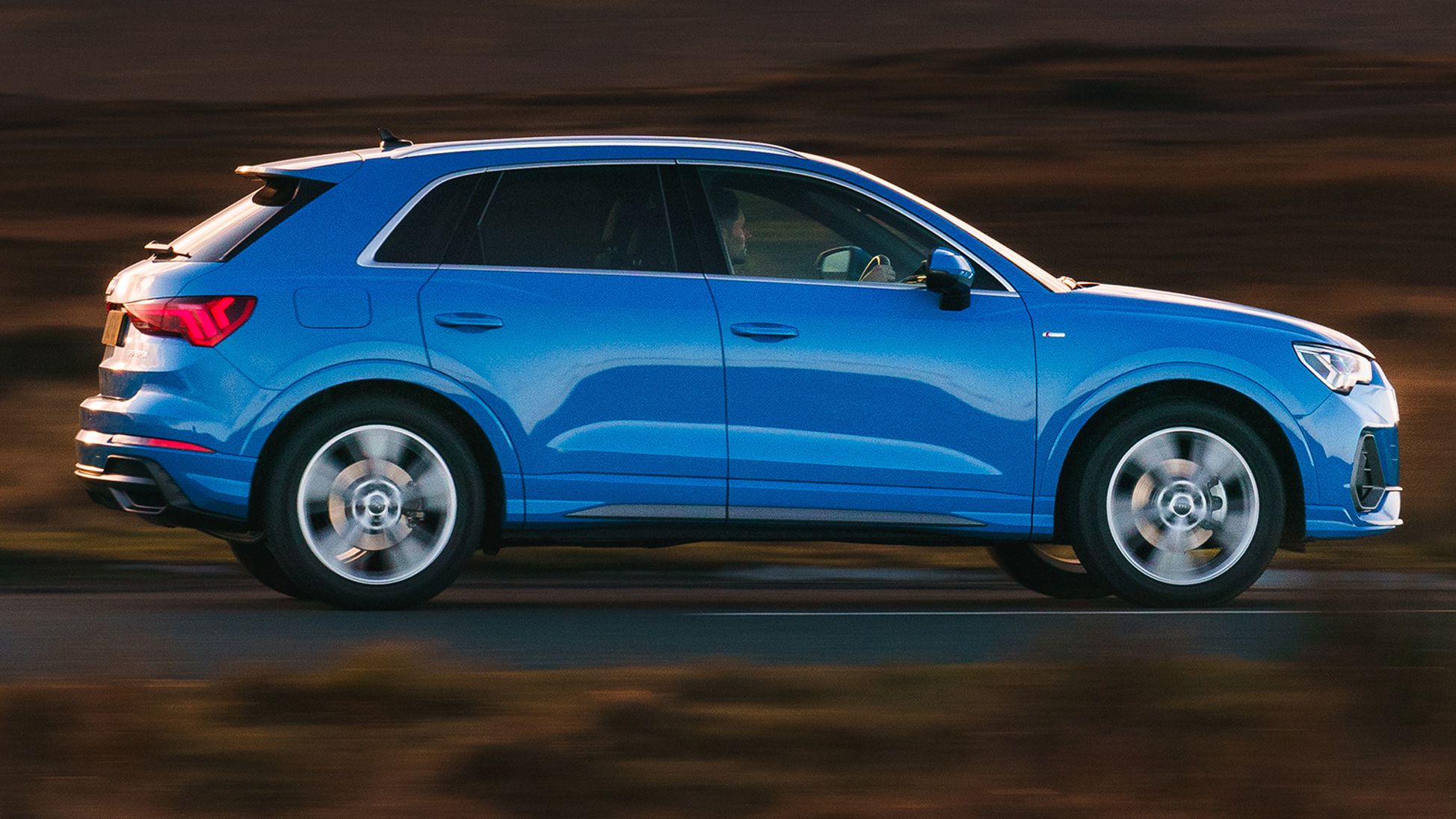 Audi Q3 side profile