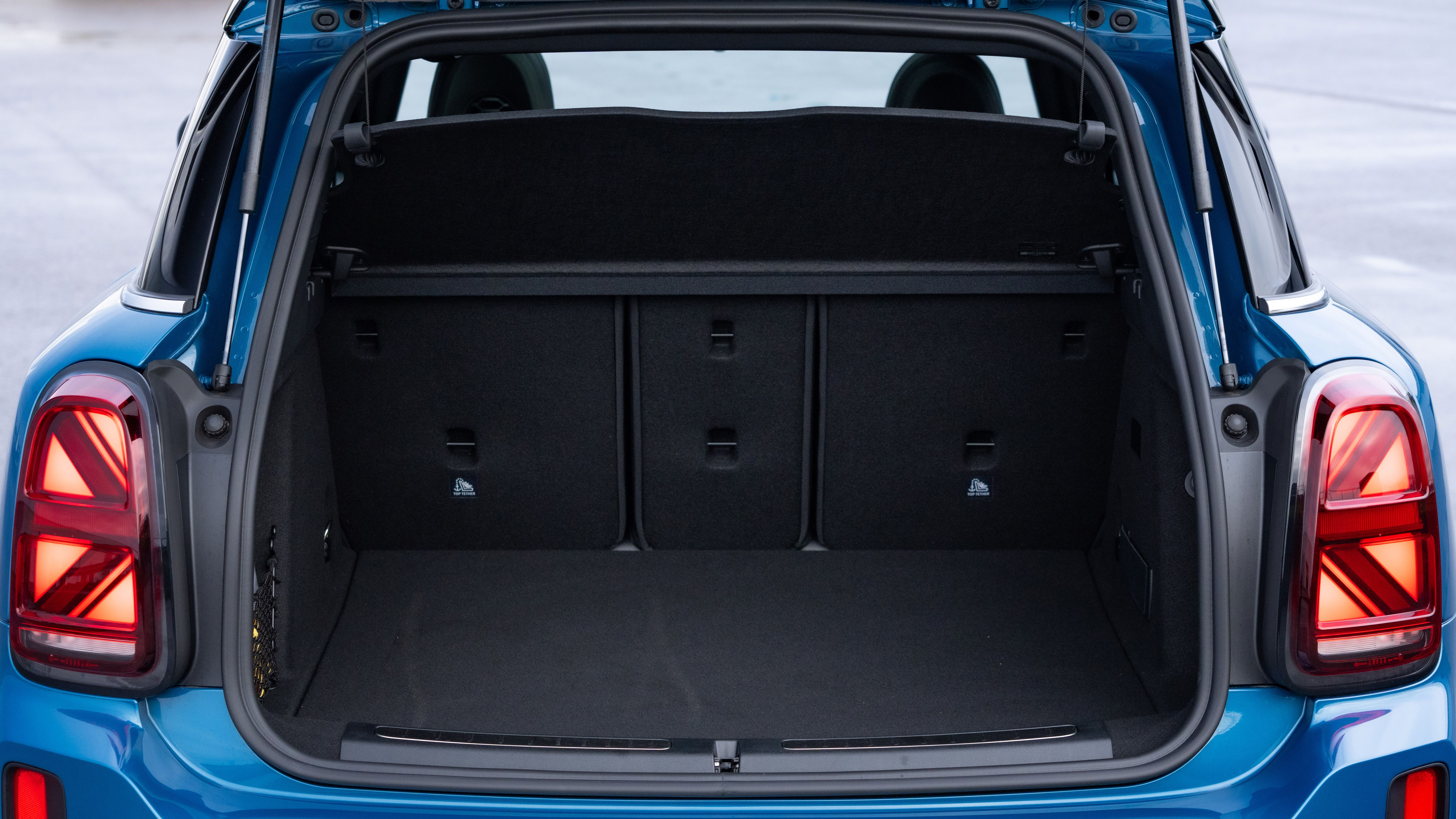 Mini Countryman boot space