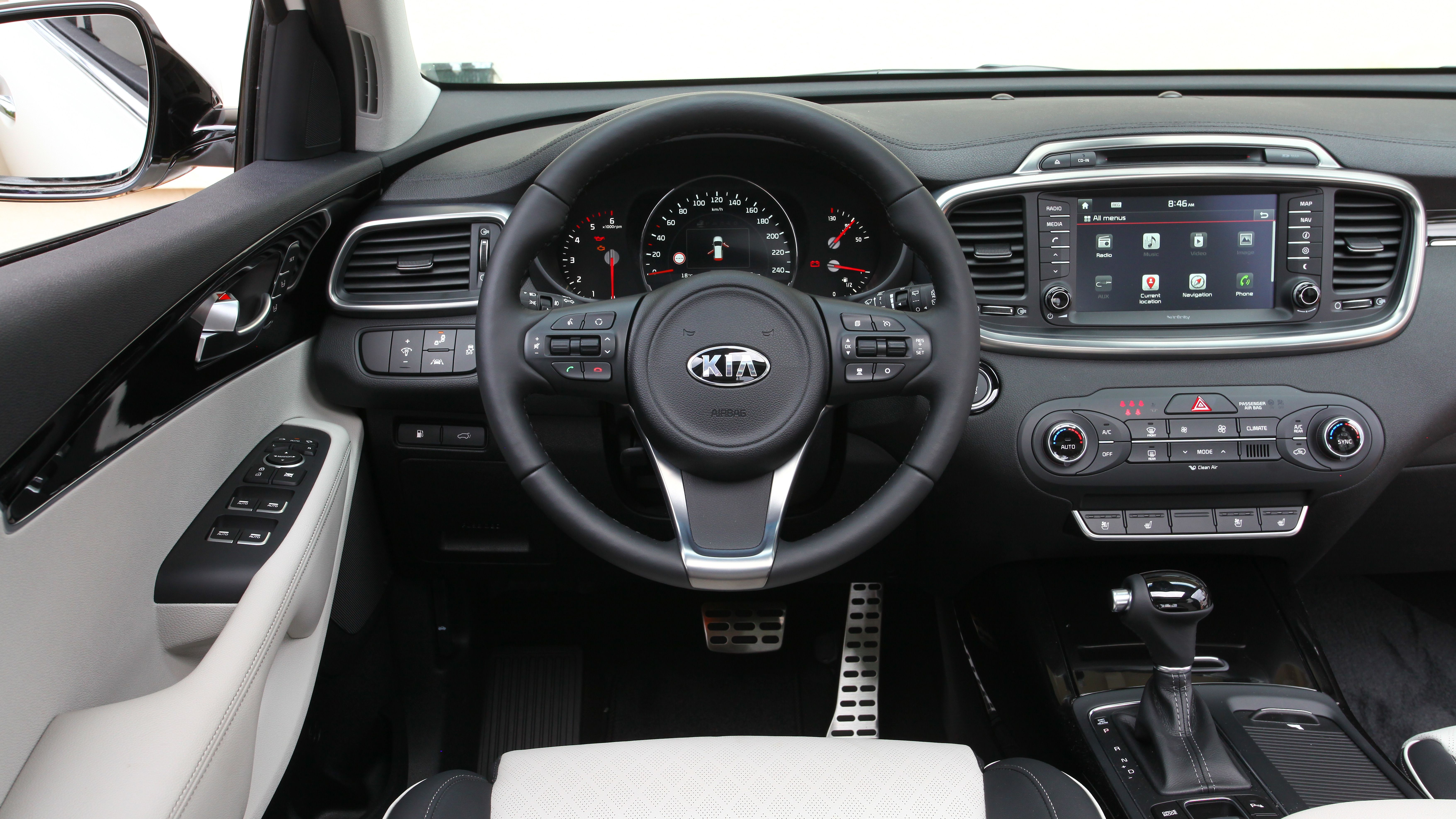 Kia Sorento interior