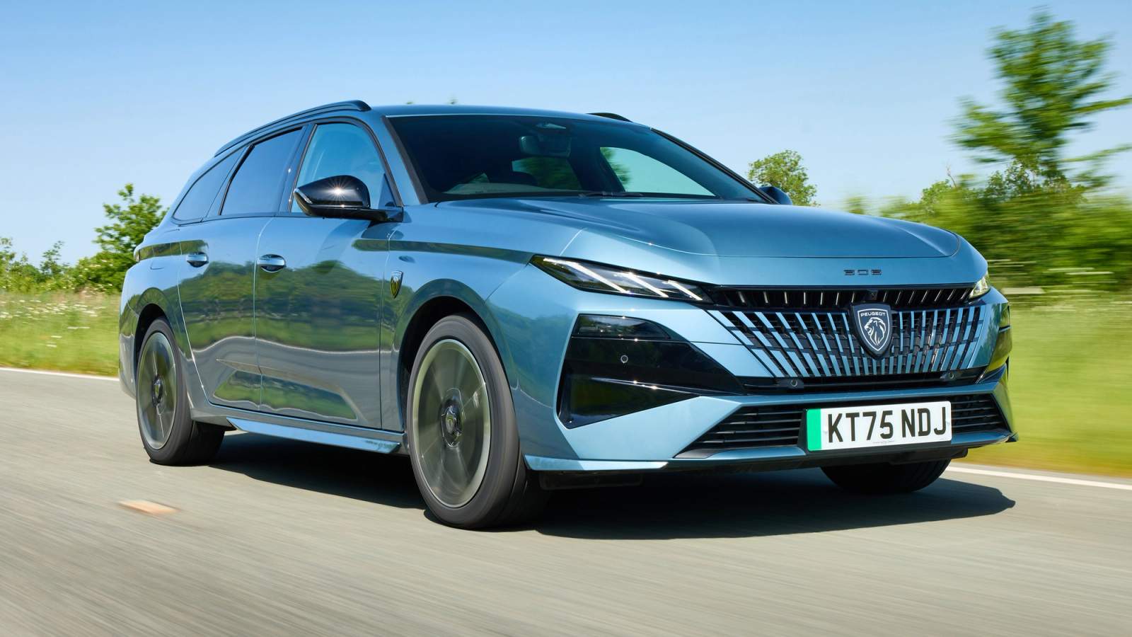 Peugeot 308 SW front