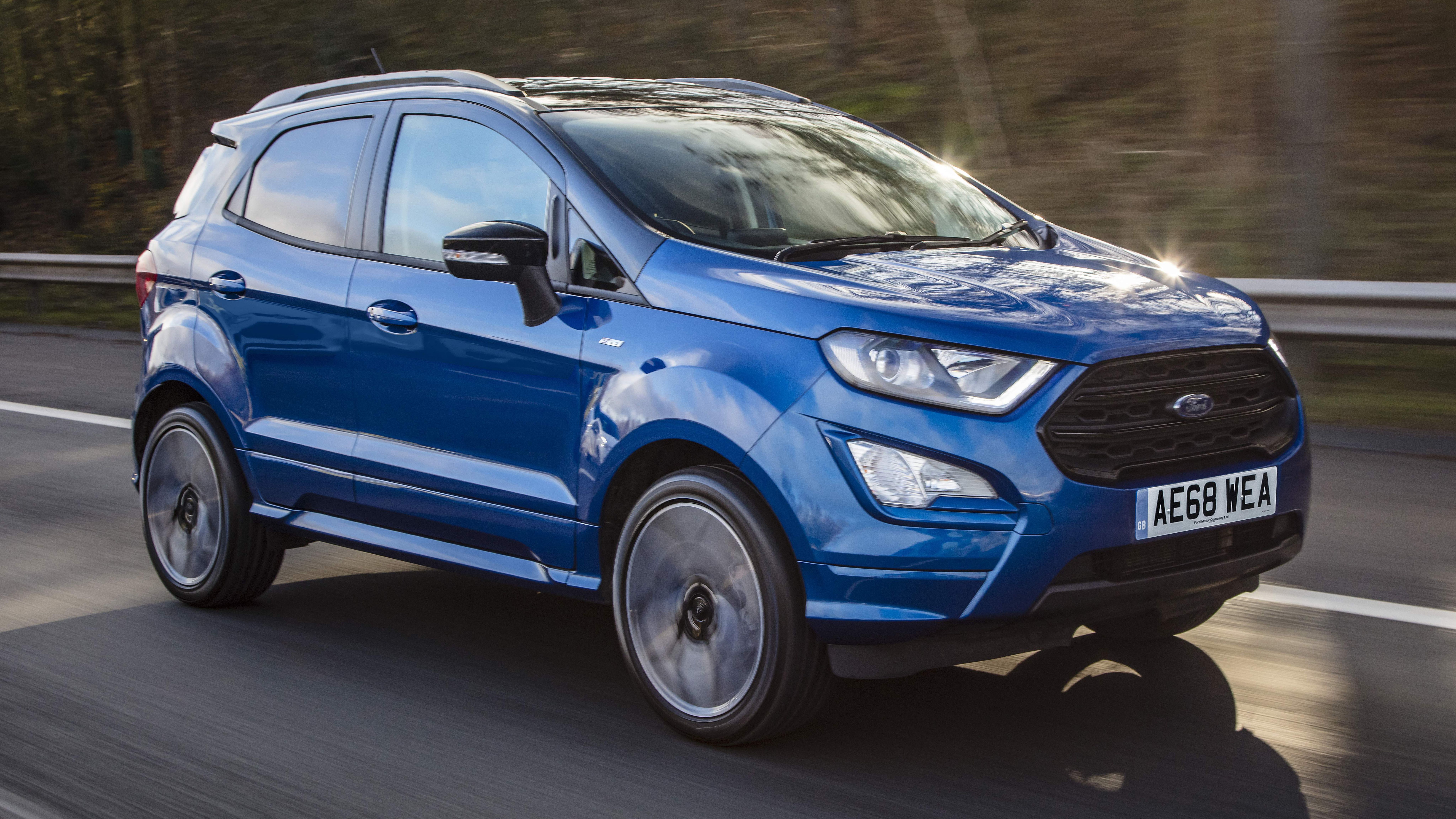 Ford EcoSport driving front